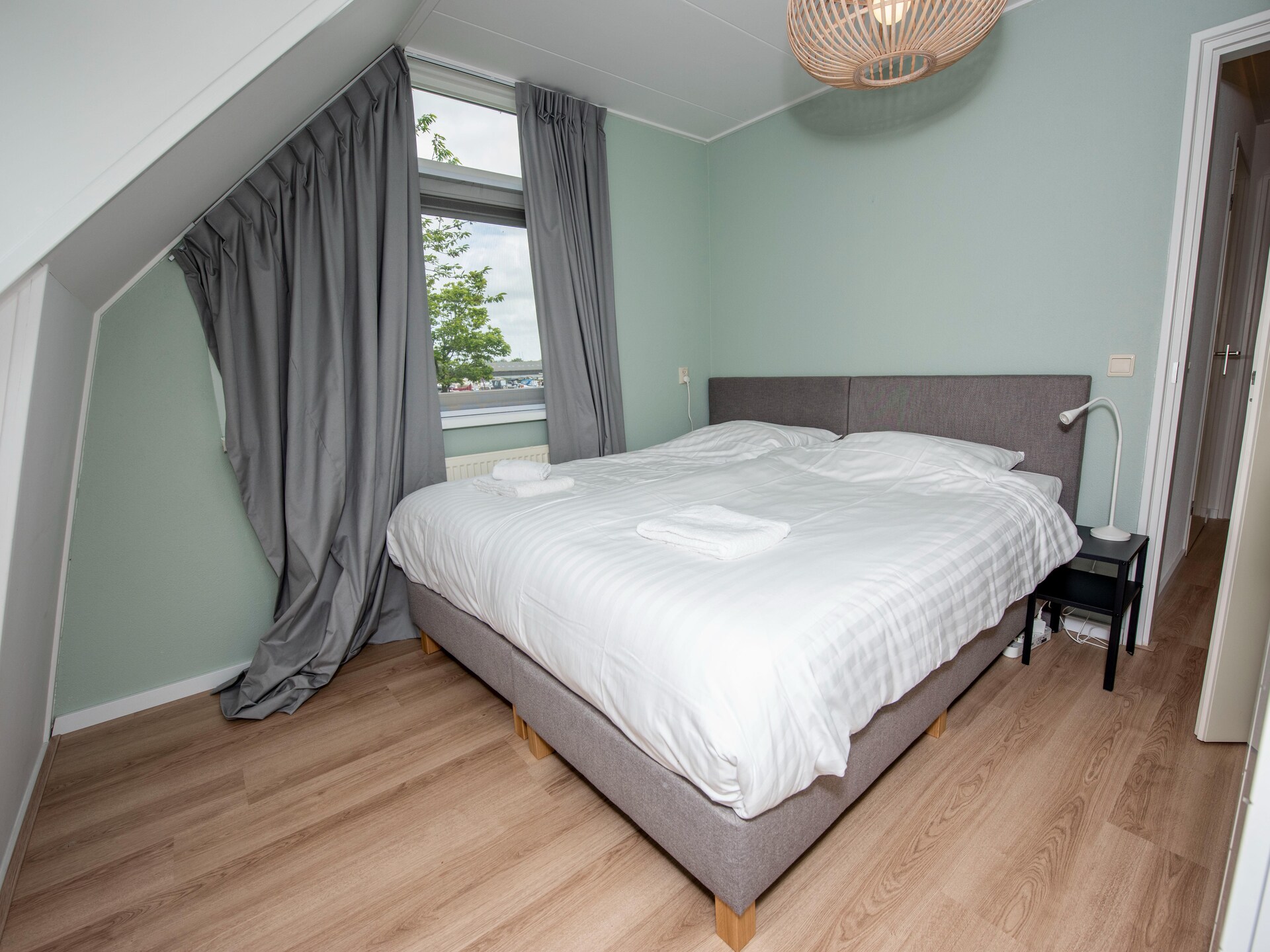 Villa aan het Sneekermeer in Terherne voor 8 personen met eigen steiger - foto 9