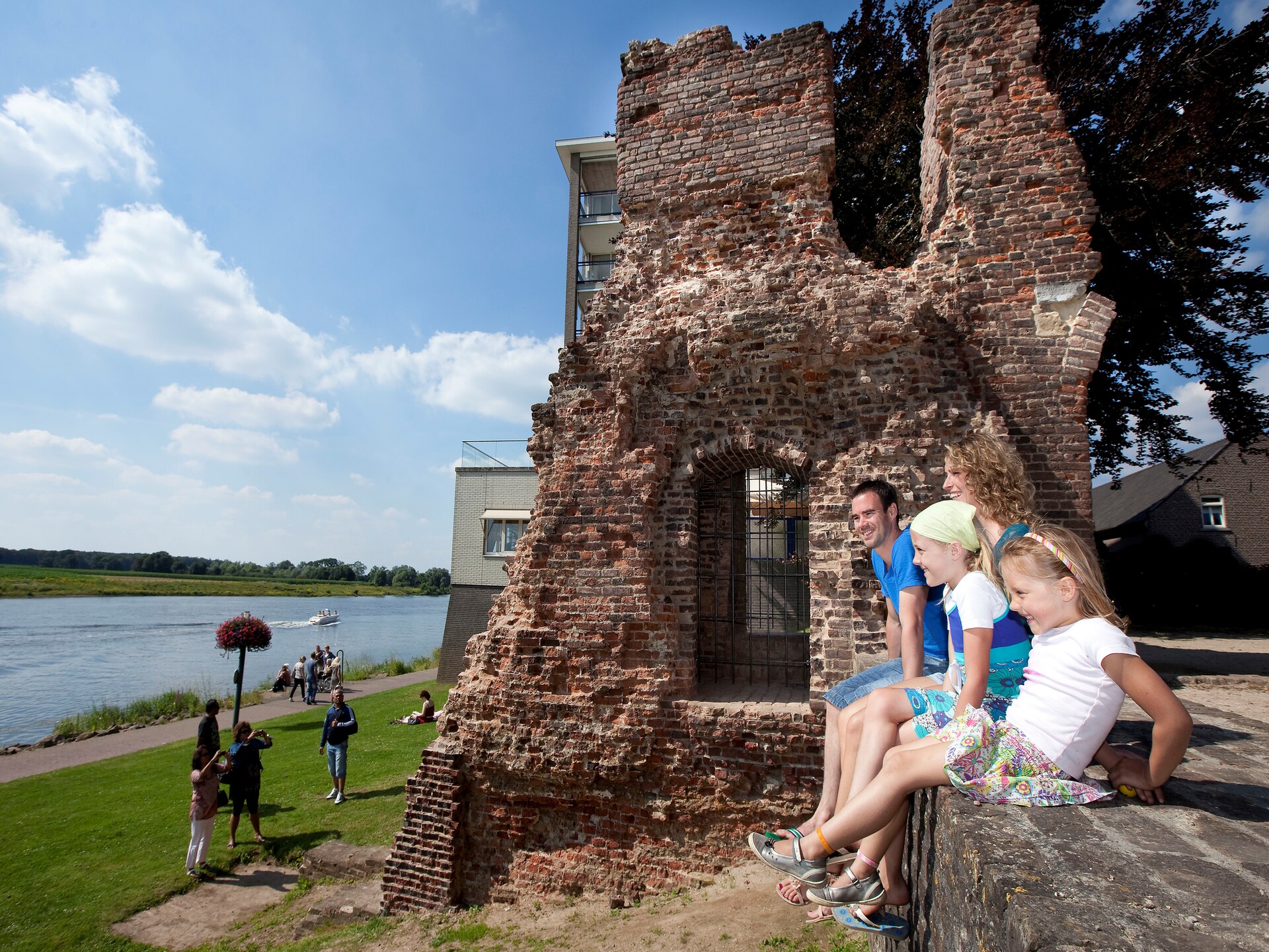 Vrijstaande lodge aan recreatiemeer op Vakantiepark Klein Vink - foto 17