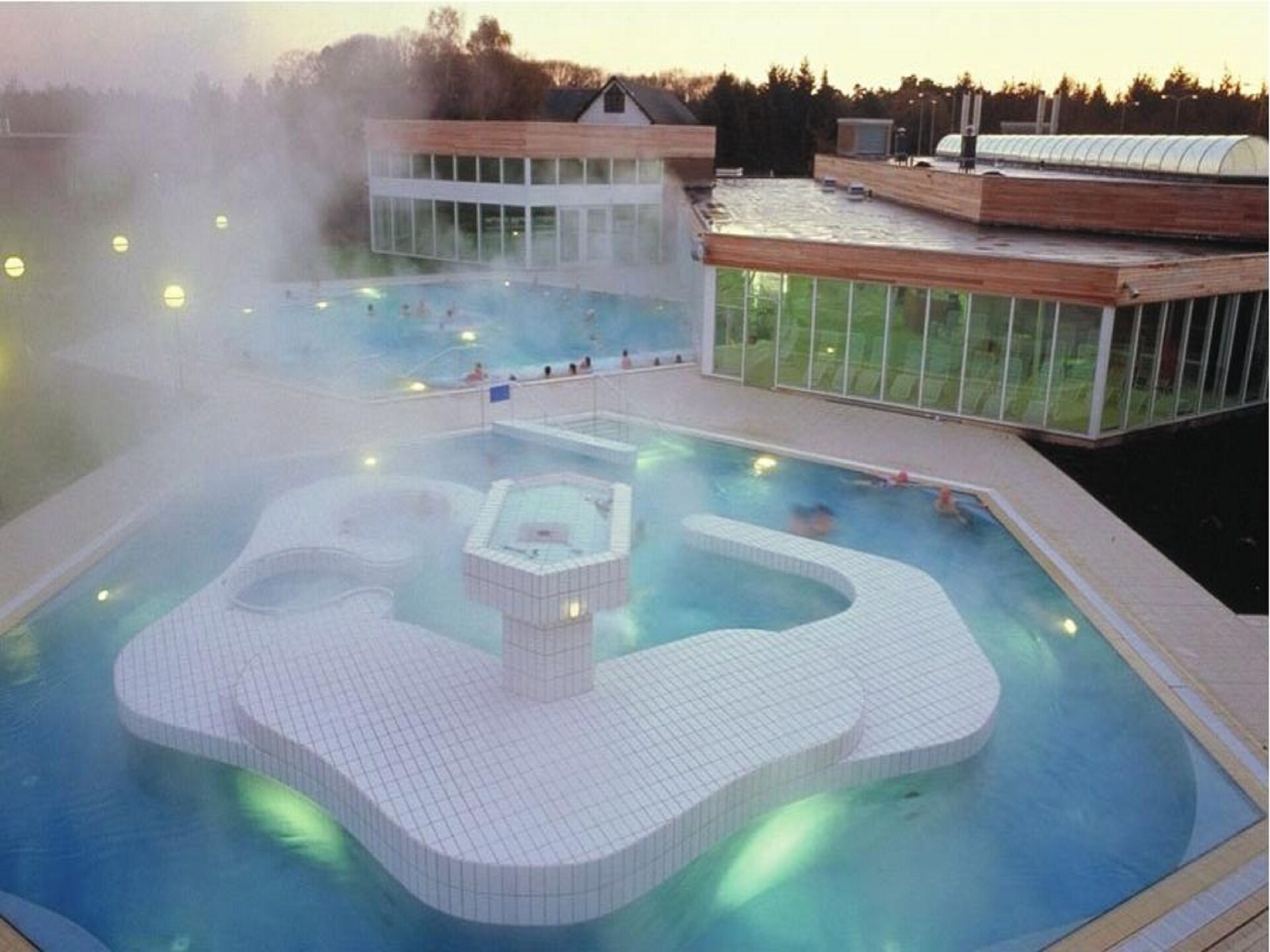 Vrijstaande lodge aan recreatiemeer op Vakantiepark Klein Vink - foto 9
