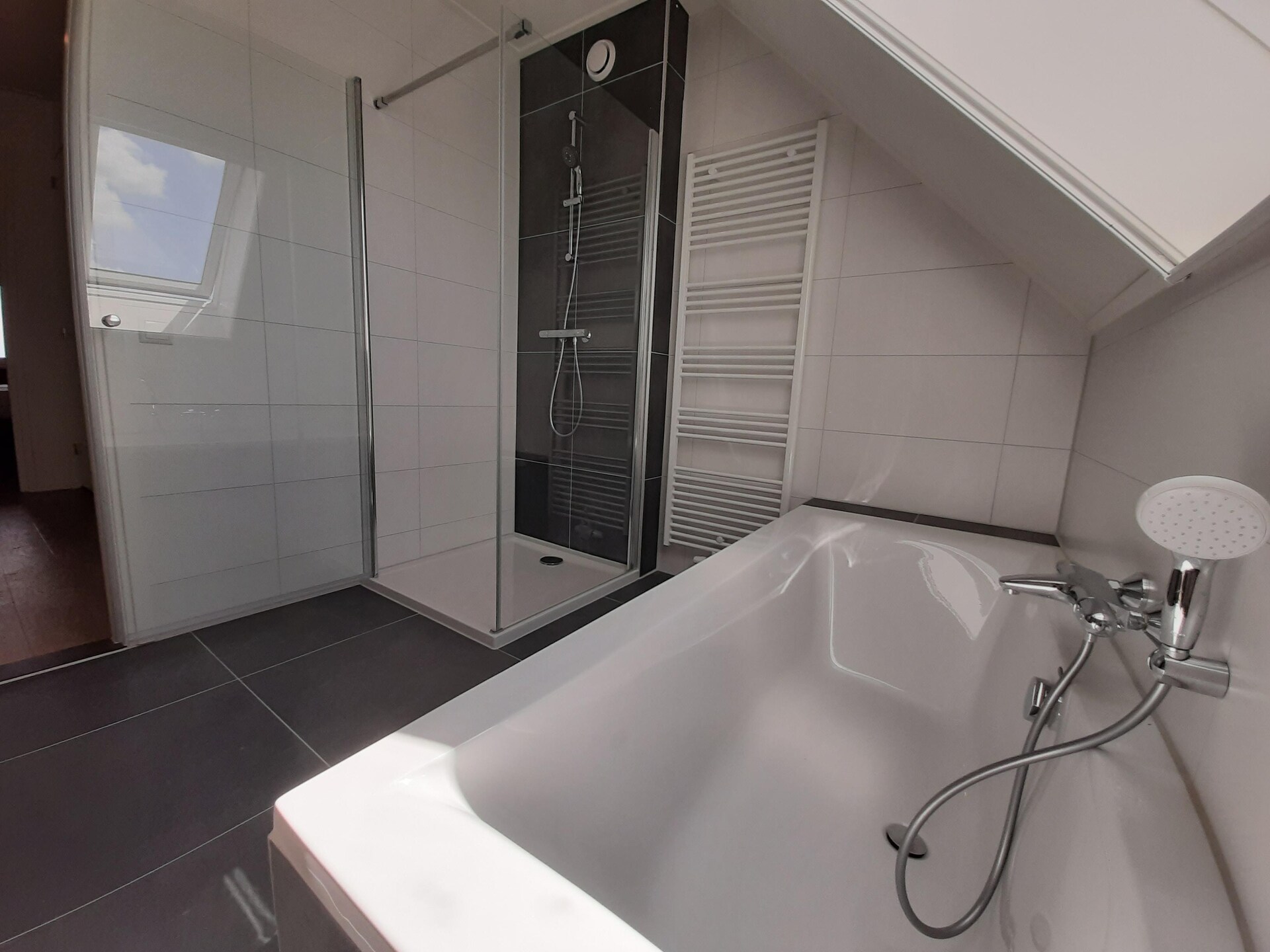 Moderne 20-persoonsvilla aan open vaarwater in hart van Friesland - foto 20
