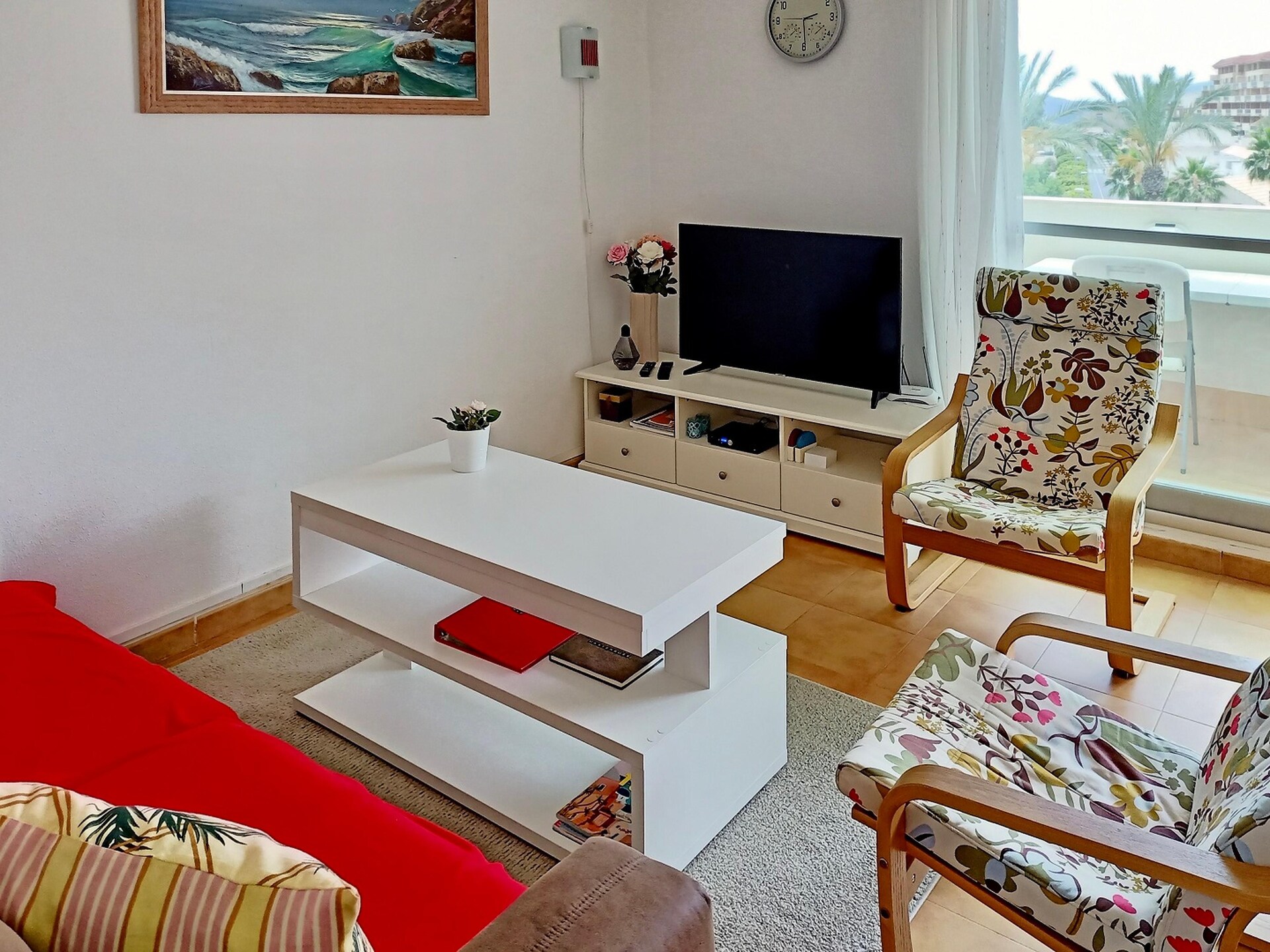Ruime bungalow in Relleu met zwembad, 28km van strand - foto 8
