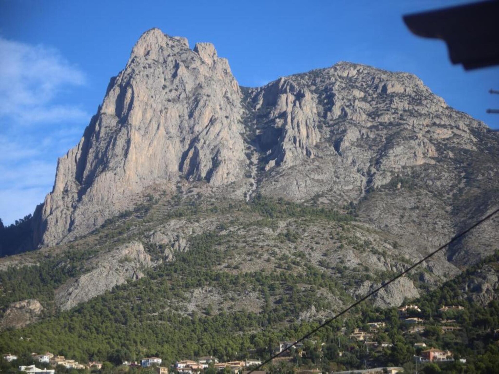 Ruime bungalow in Relleu met zwembad, 28km van strand - foto 36