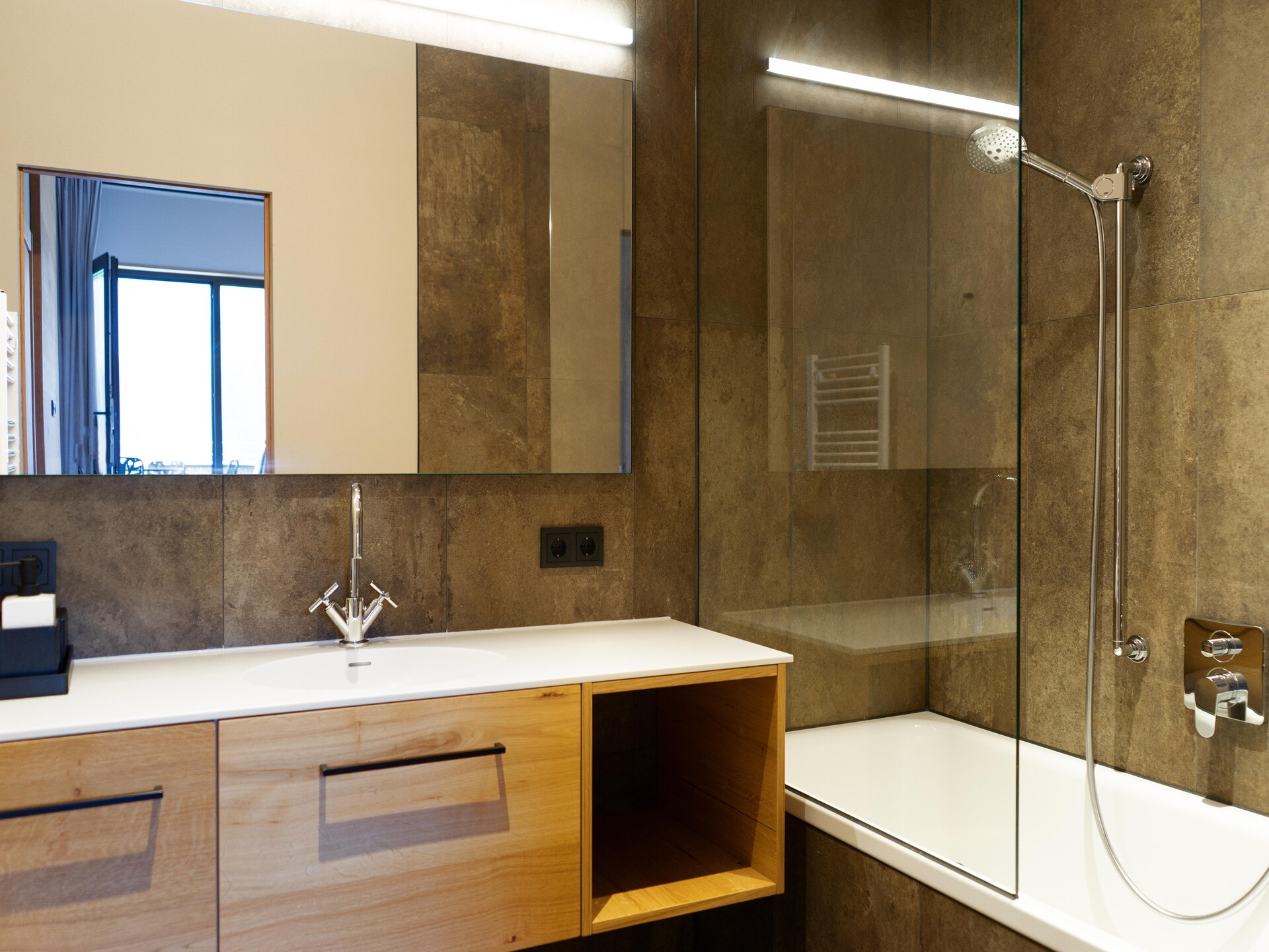 Modern Alpenappartement voor 6 op zonnig hoogplateau bij Ski Arlberg - foto 22