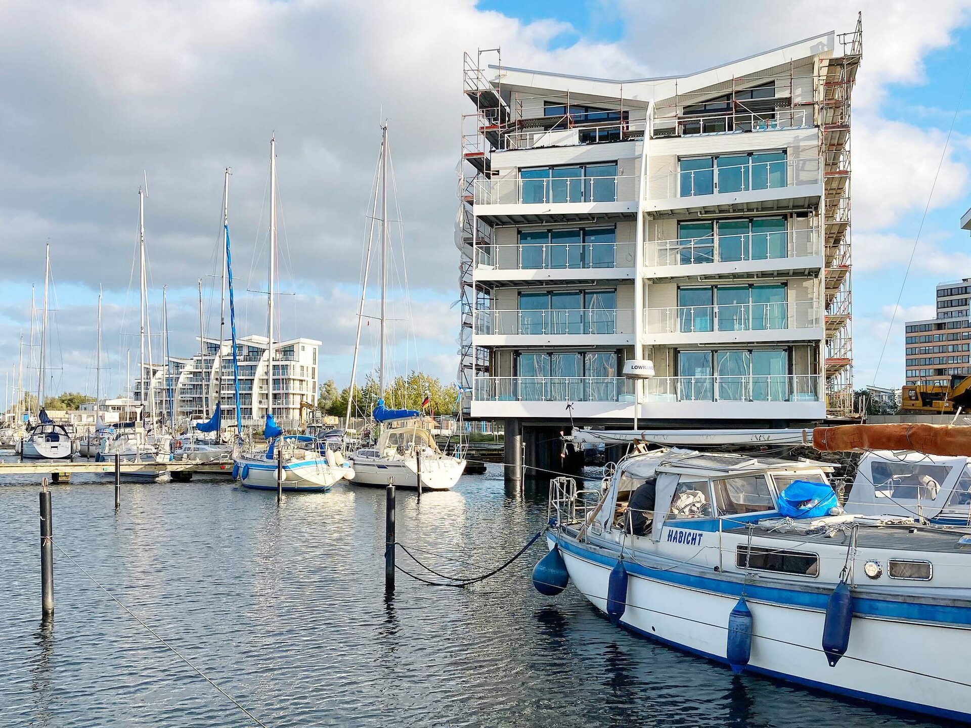 Luxe appartement aan het water met sauna, whirlpool en panoramisch zeezicht - foto 1