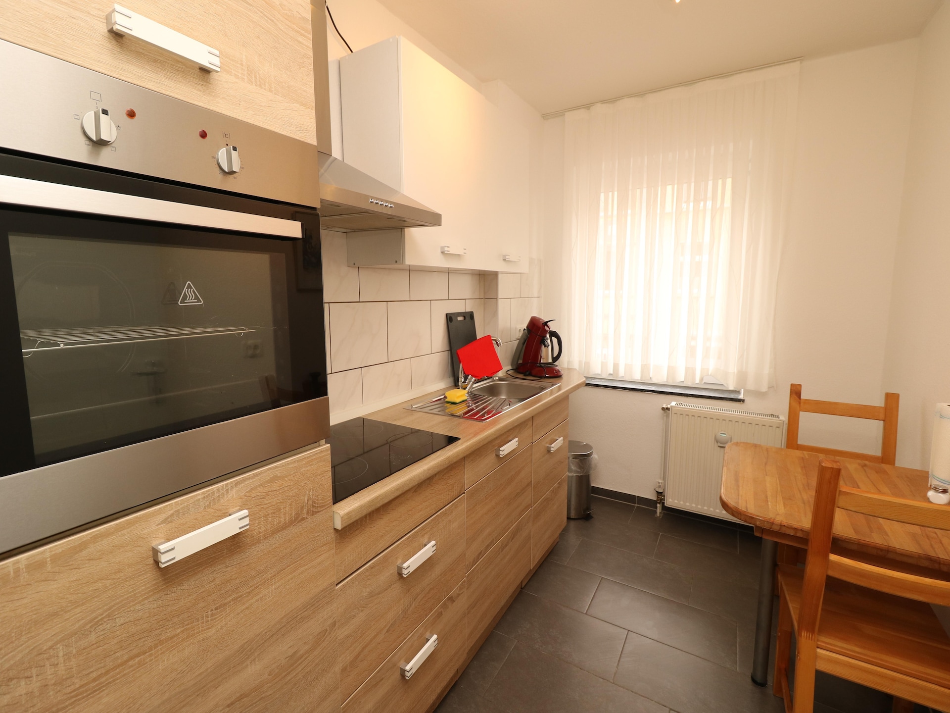Modern appartement in Essen-City met terras en balkon - foto 2