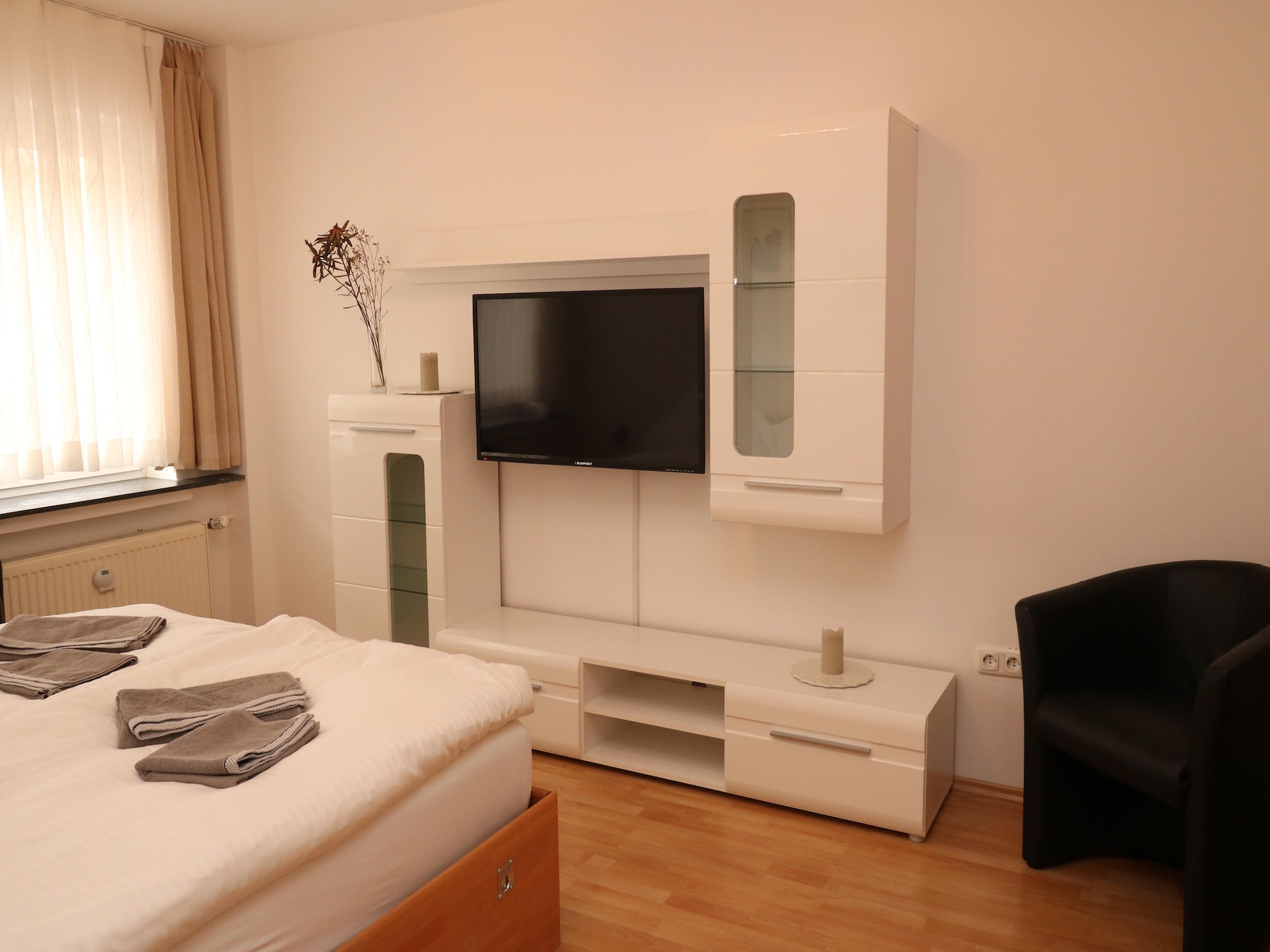 Modern appartement in Essen-City met terras en balkon - foto 10