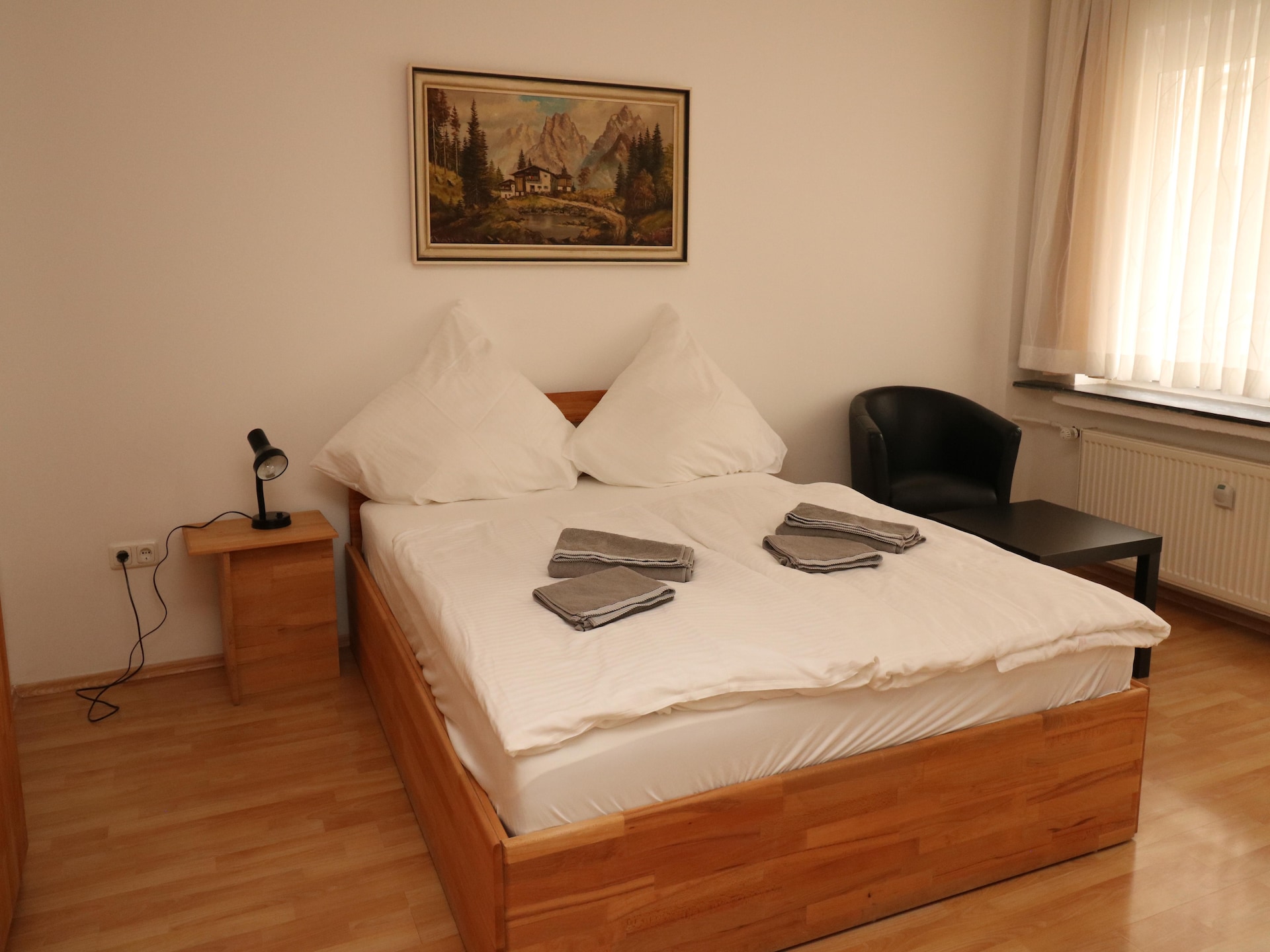 Modern appartement in Essen-City met terras en balkon - foto 16