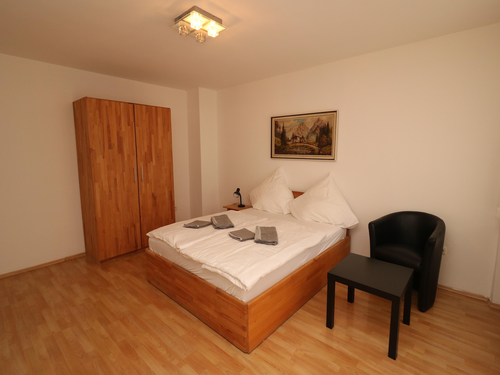 Modern appartement in Essen-City met terras en balkon - foto 19