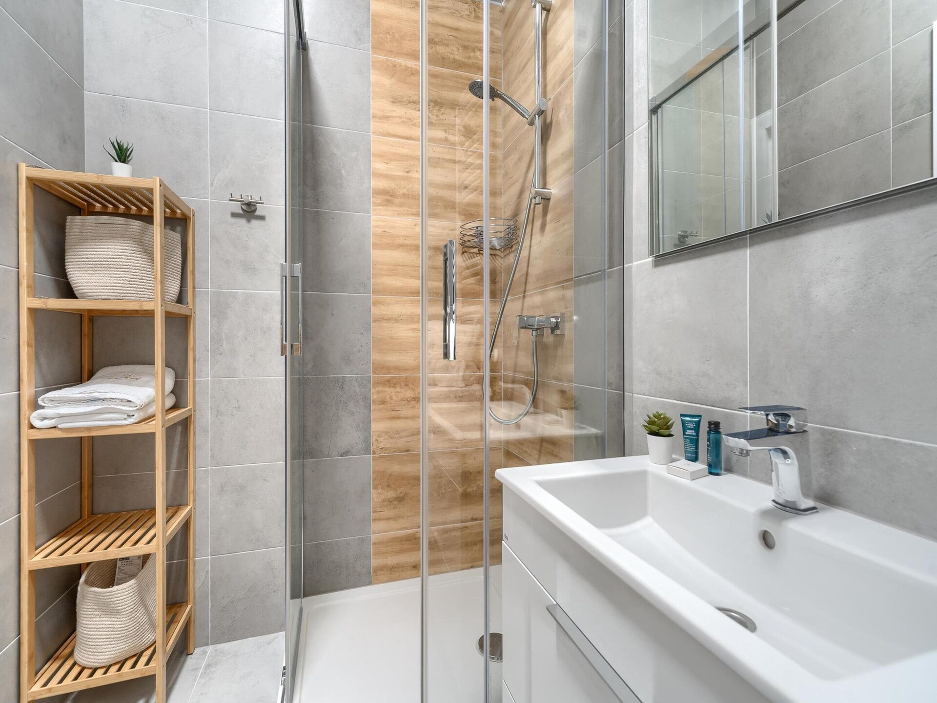 4-persoons appartement in Dziwnow met wellness en rivierzicht - foto 18