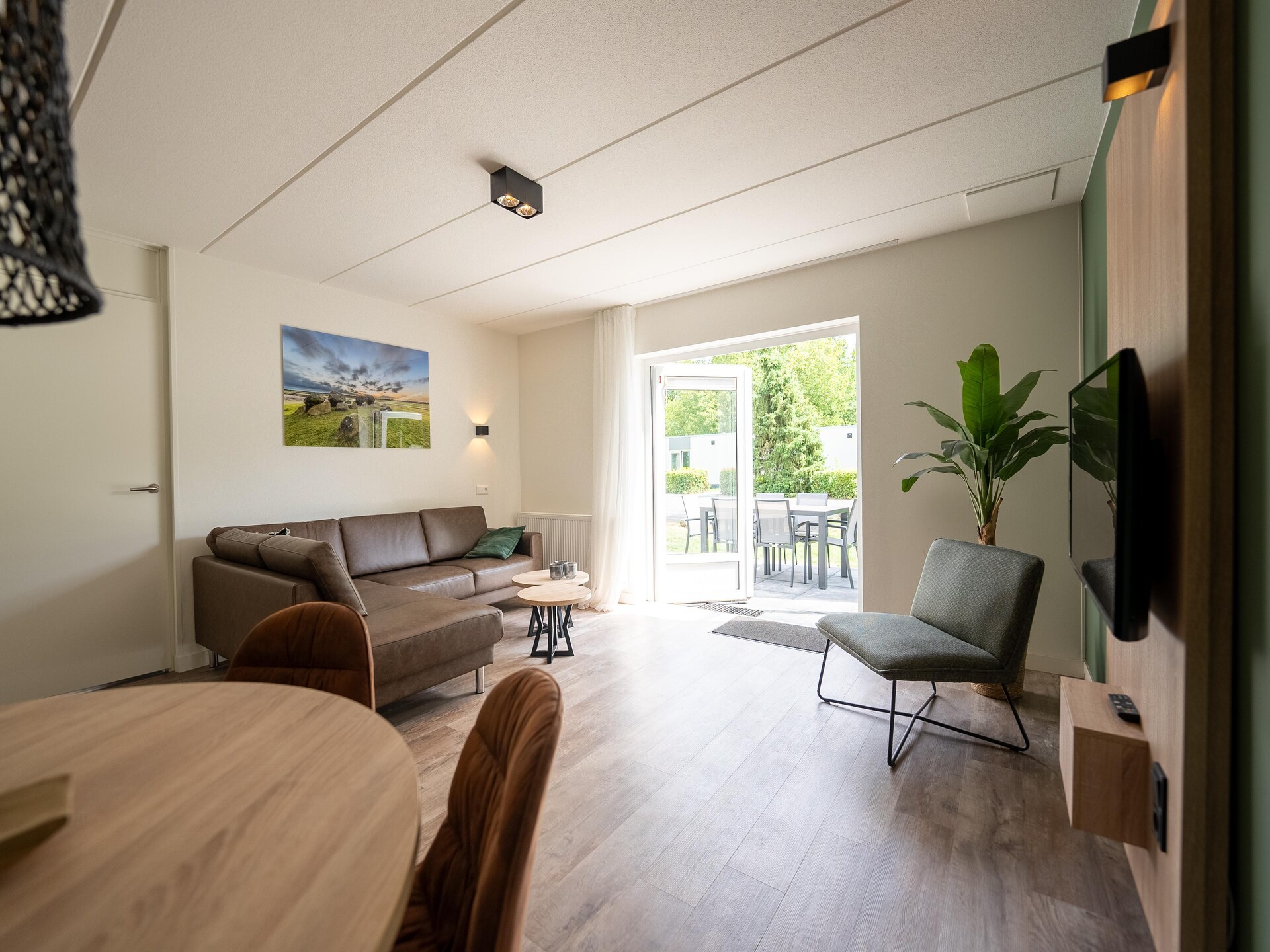 Vernieuwde bungalow in Vakantiepark Hunzedal met zwembad en hunebedden dichtbij - foto 11