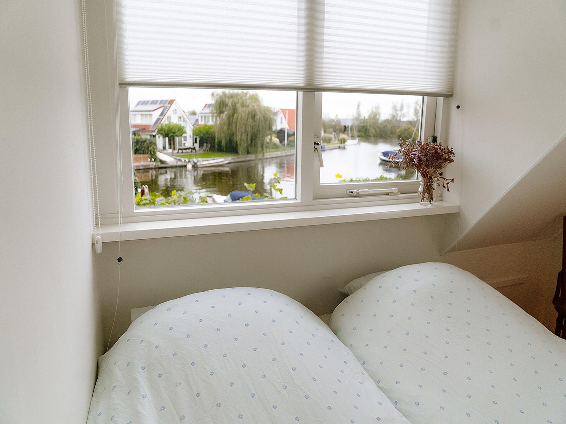 De Wetterkant: Luxe vakantiehuis aan het water in Grou, Friesland - foto 20
