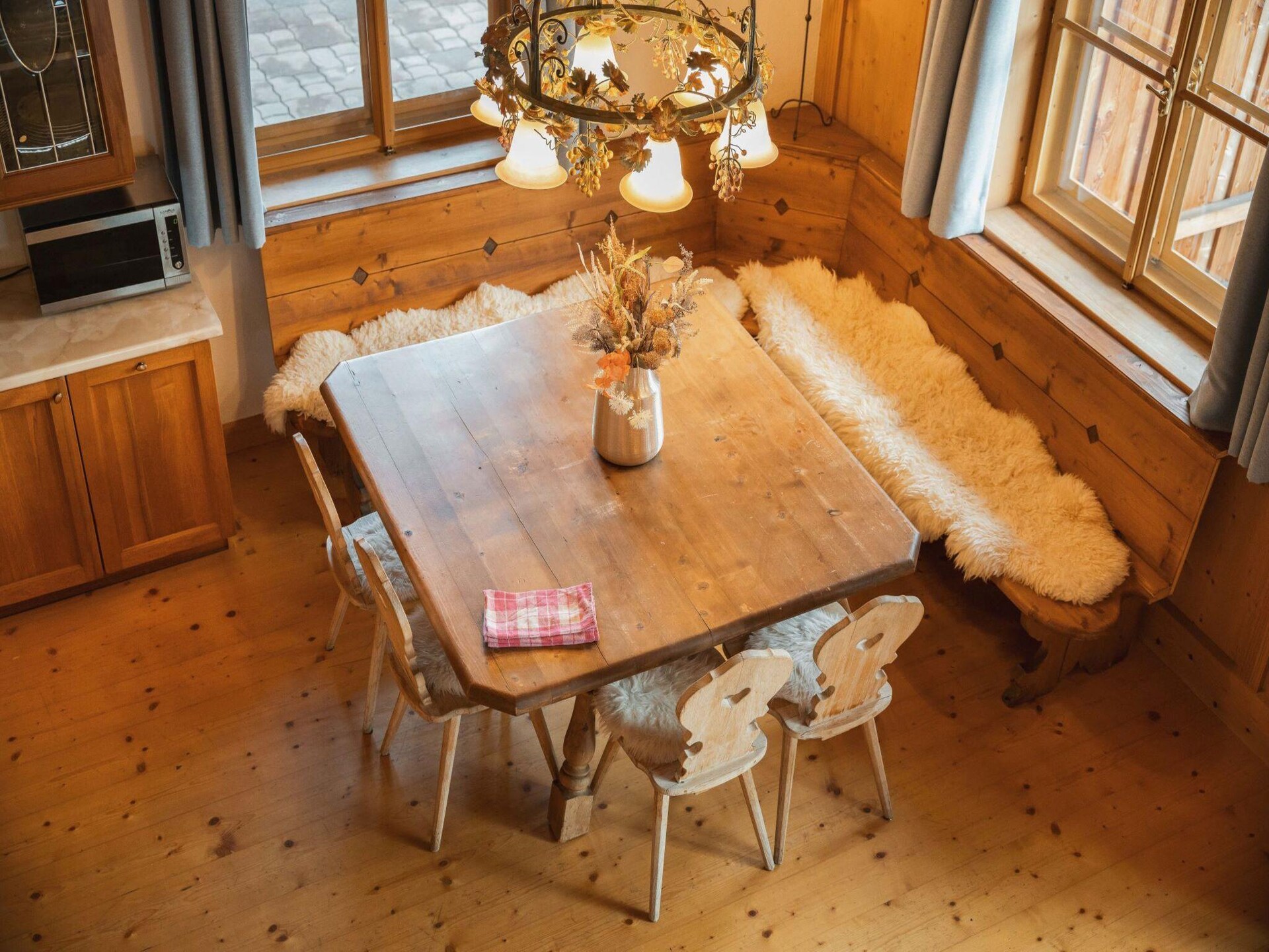 Chalet Ninni: 150m² vrijstaand chalet aan de golfbaan, 450m tot skilift - foto 11