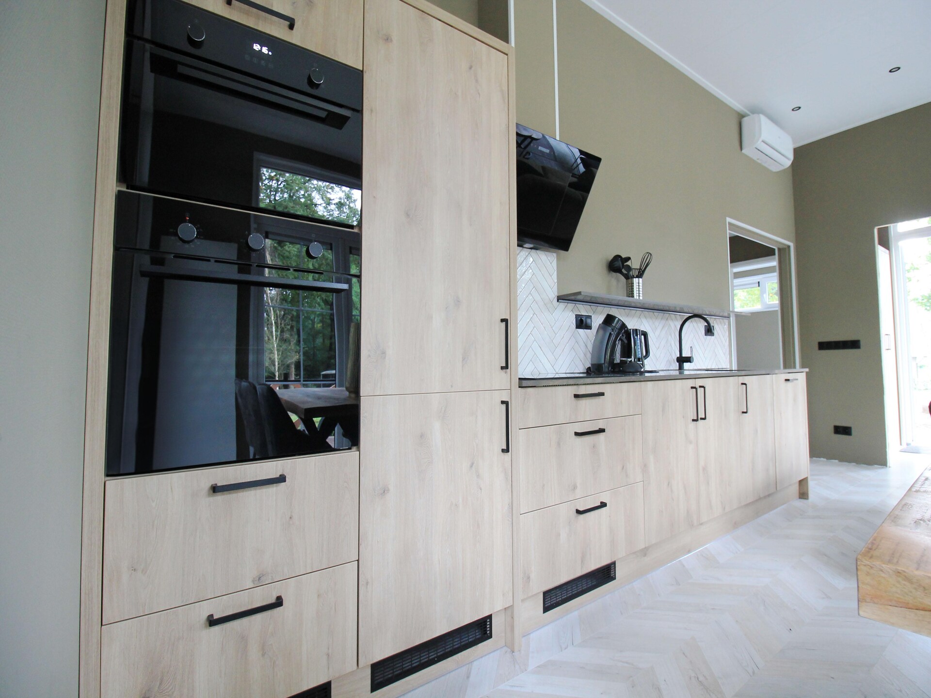 Luxe boshuis met vijverzicht op de Veluwe, huisdieren welkom - foto 10