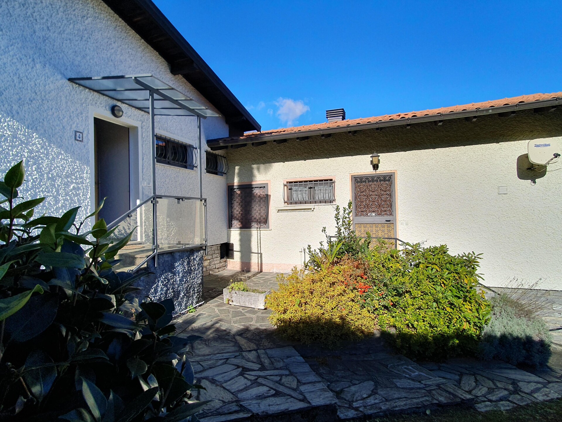 Knus vakantiehuis met tuin op 900 meter van het Lago Maggiore - foto 8
