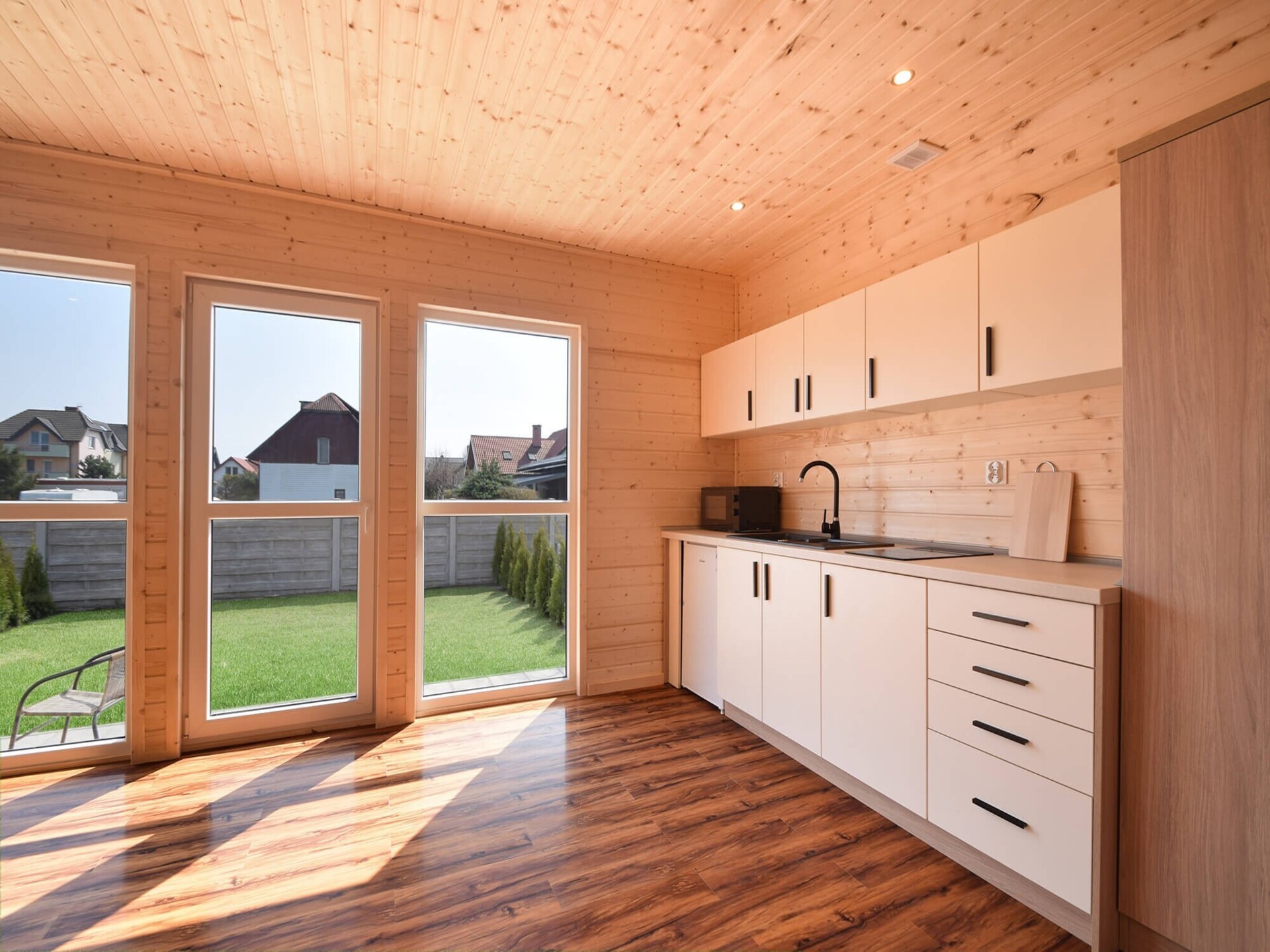 Knus vakantiehuis voor 5 bij strand en meer in Łazy - foto 6