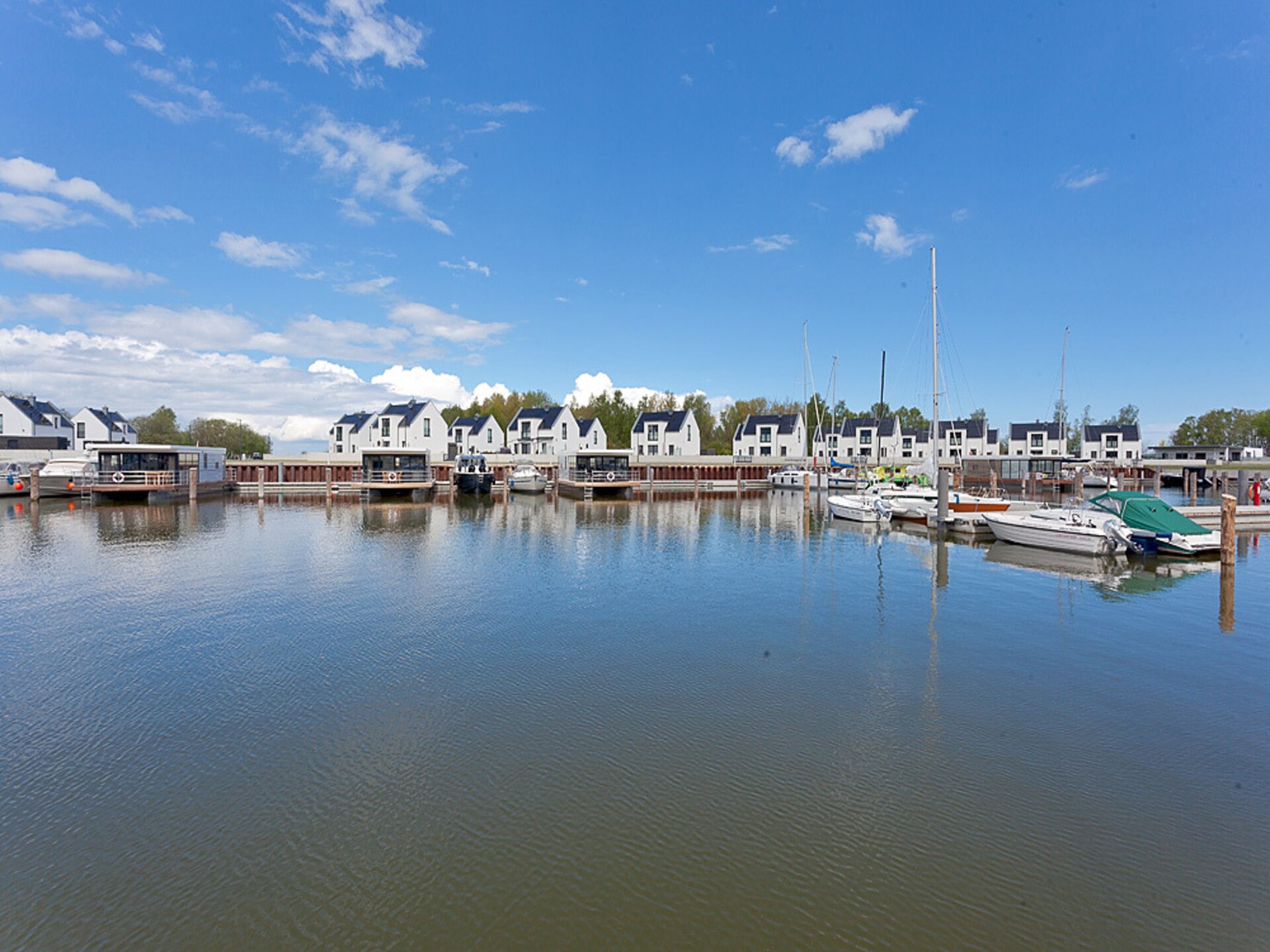 Modern vakantiehuis aan de jachthaven van Peenemünde met zeezicht - foto 10