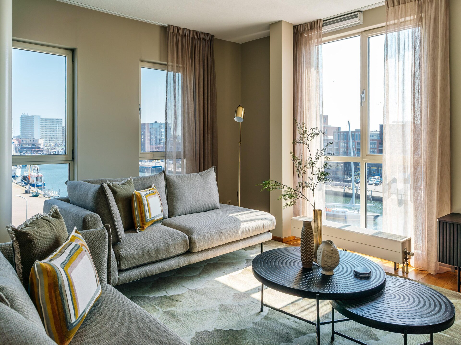 Stijlvol appartement aan de haven van Scheveningen, 900m van strand - foto 1