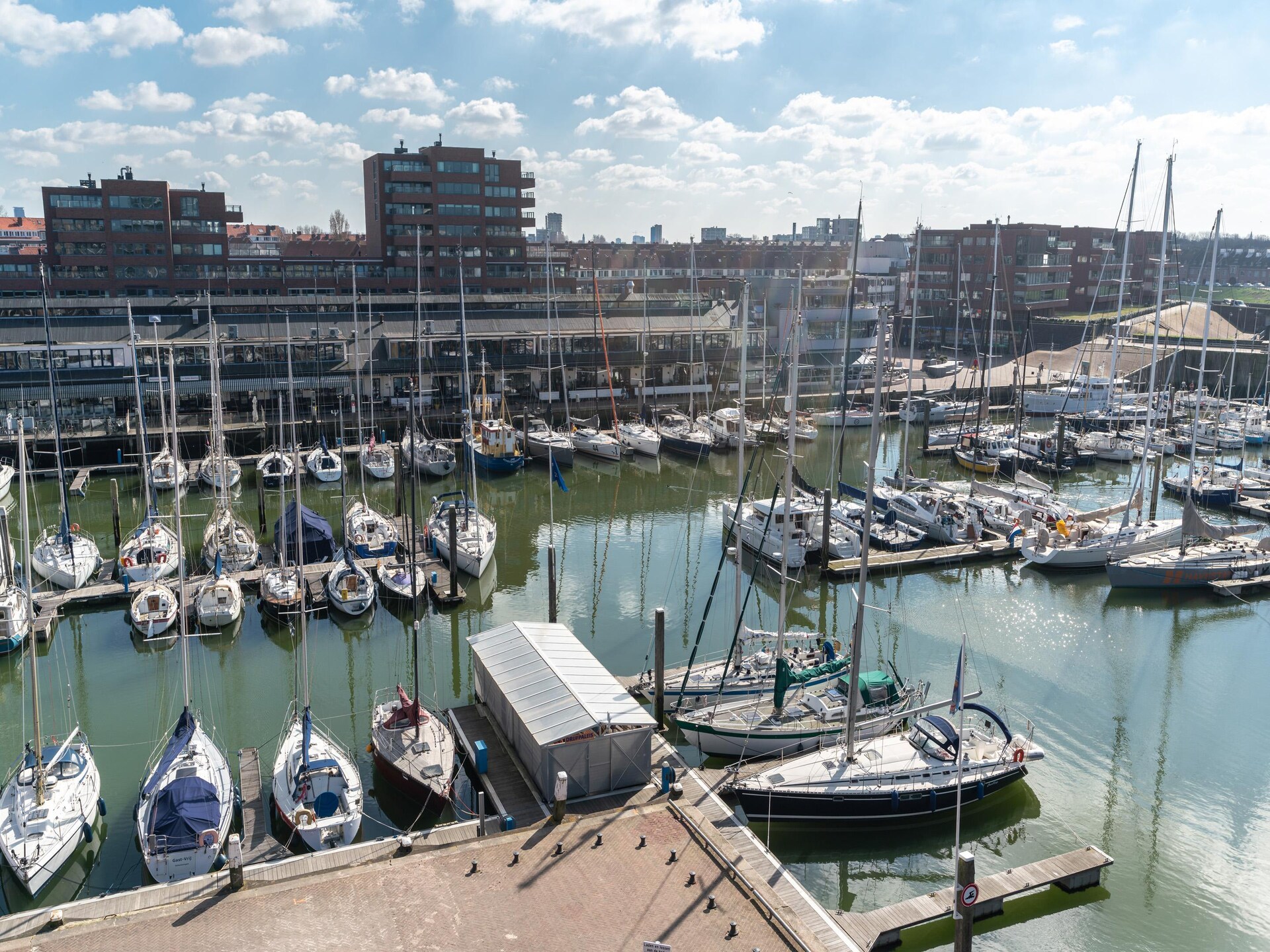Modern appartement in Scheveningen, 900m van strand en haven - foto 23