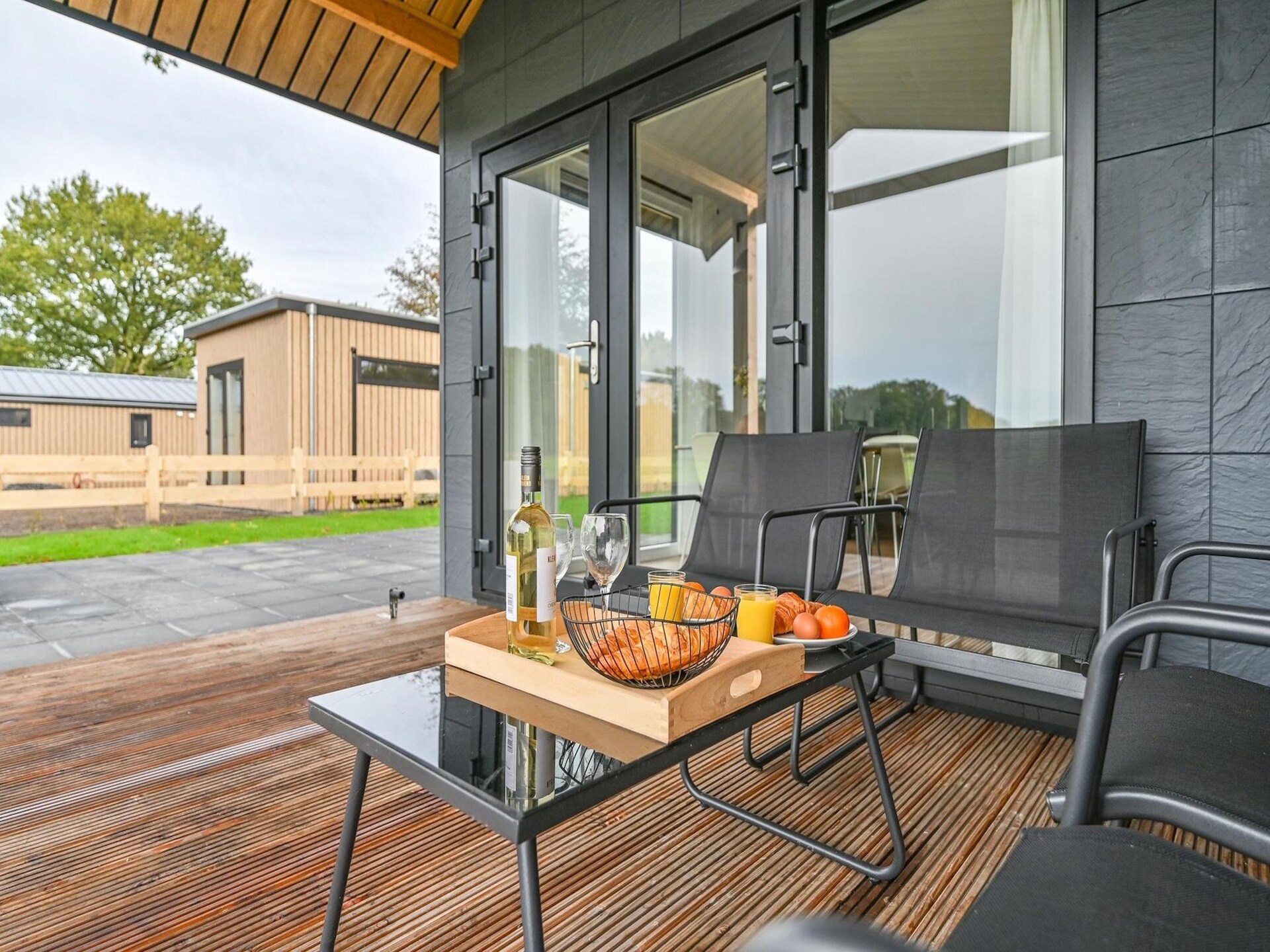 Modern chalet aan parkrand met vrij uitzicht in Hoogersmilde - foto 6