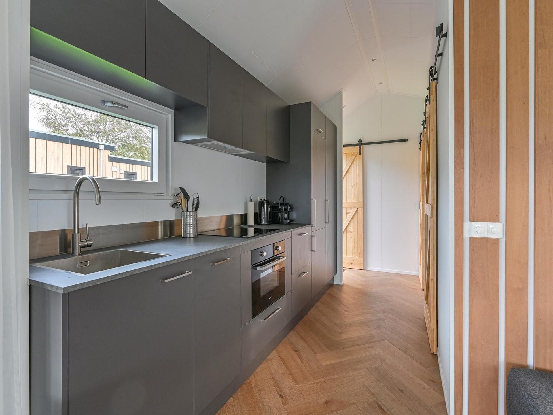 Modern chalet aan parkrand met vrij uitzicht in Hoogersmilde - foto 9