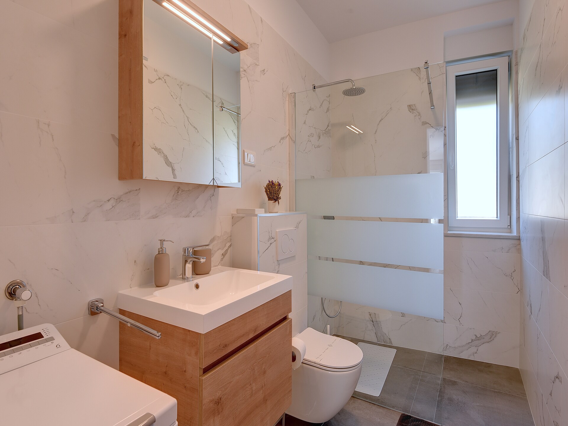 Cube Box House Angelini: Stadsappartement in Pula, 400m van strand - foto 13