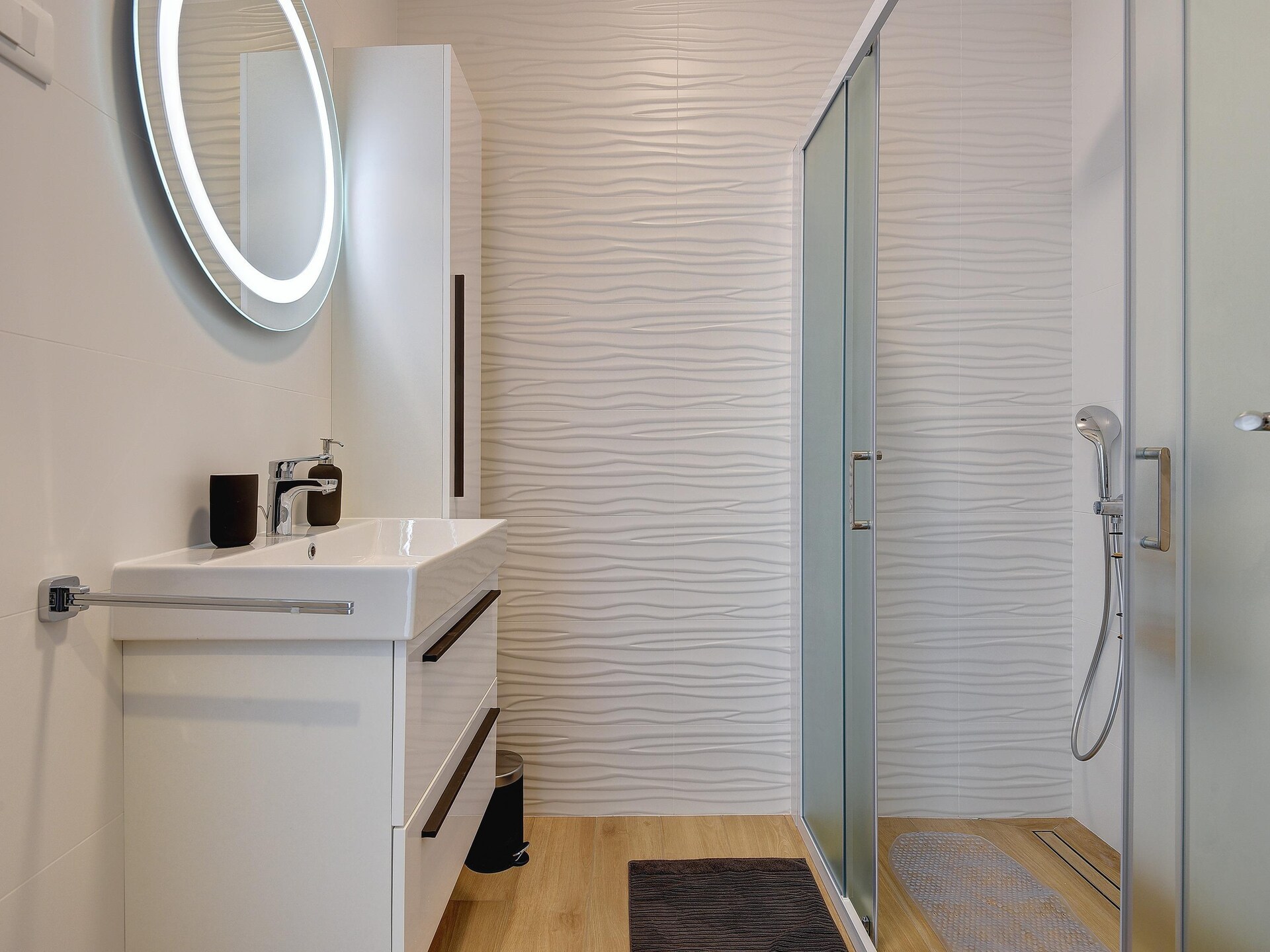 Cube Box House Angelini: Stadsappartement in Pula, 400m van strand - foto 12