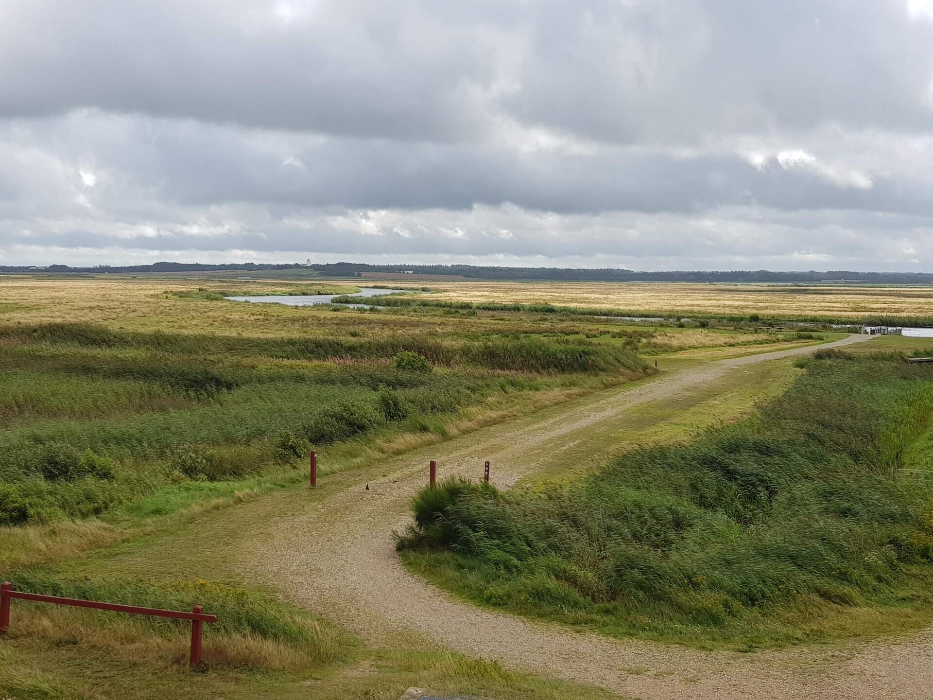 Sfeervol gerenoveerd vakantiehuis met activiteitenruimte, 220m van zee - foto 8