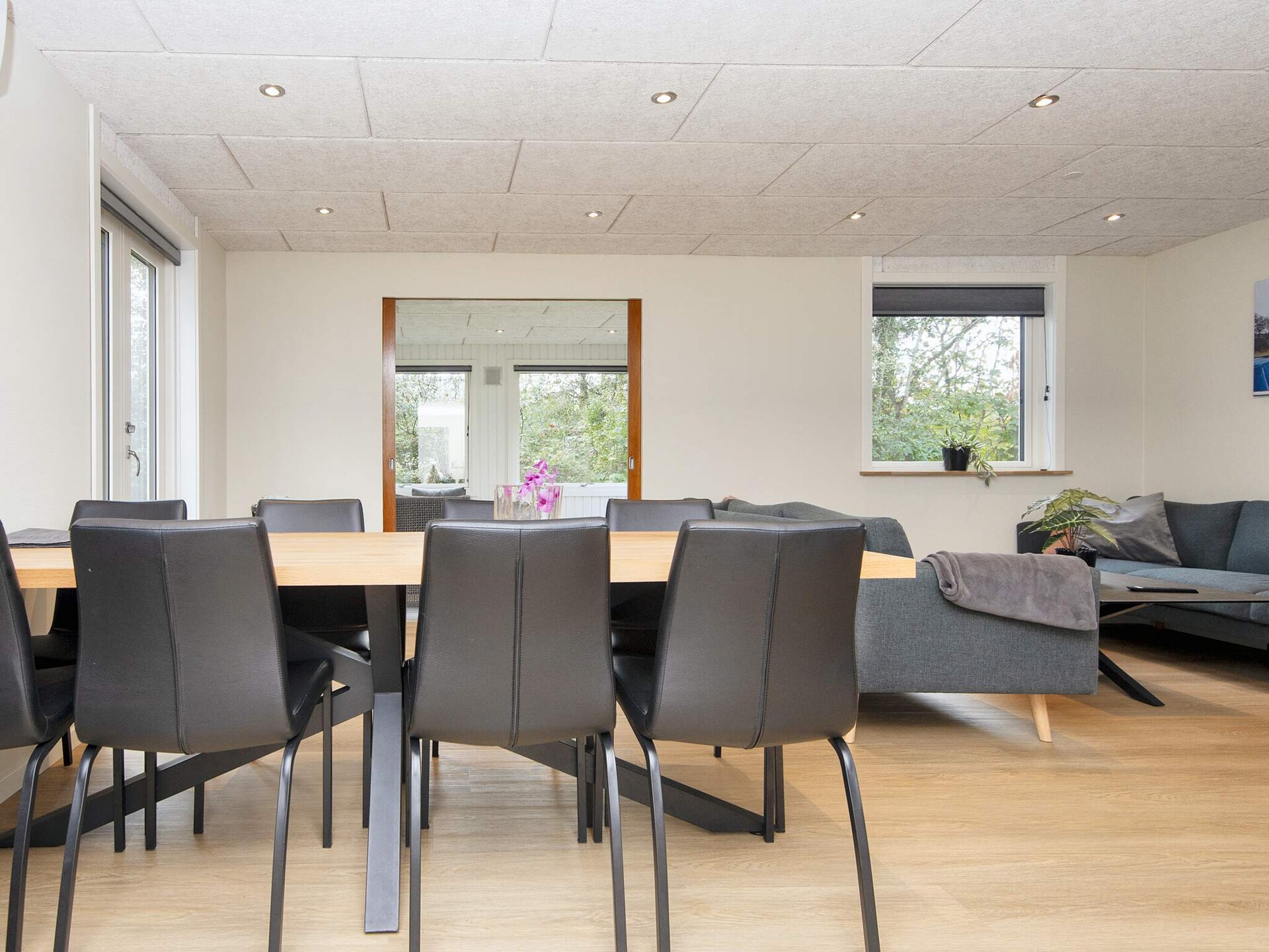 Sfeervol gerenoveerd vakantiehuis met activiteitenruimte, 220m van zee - foto 23