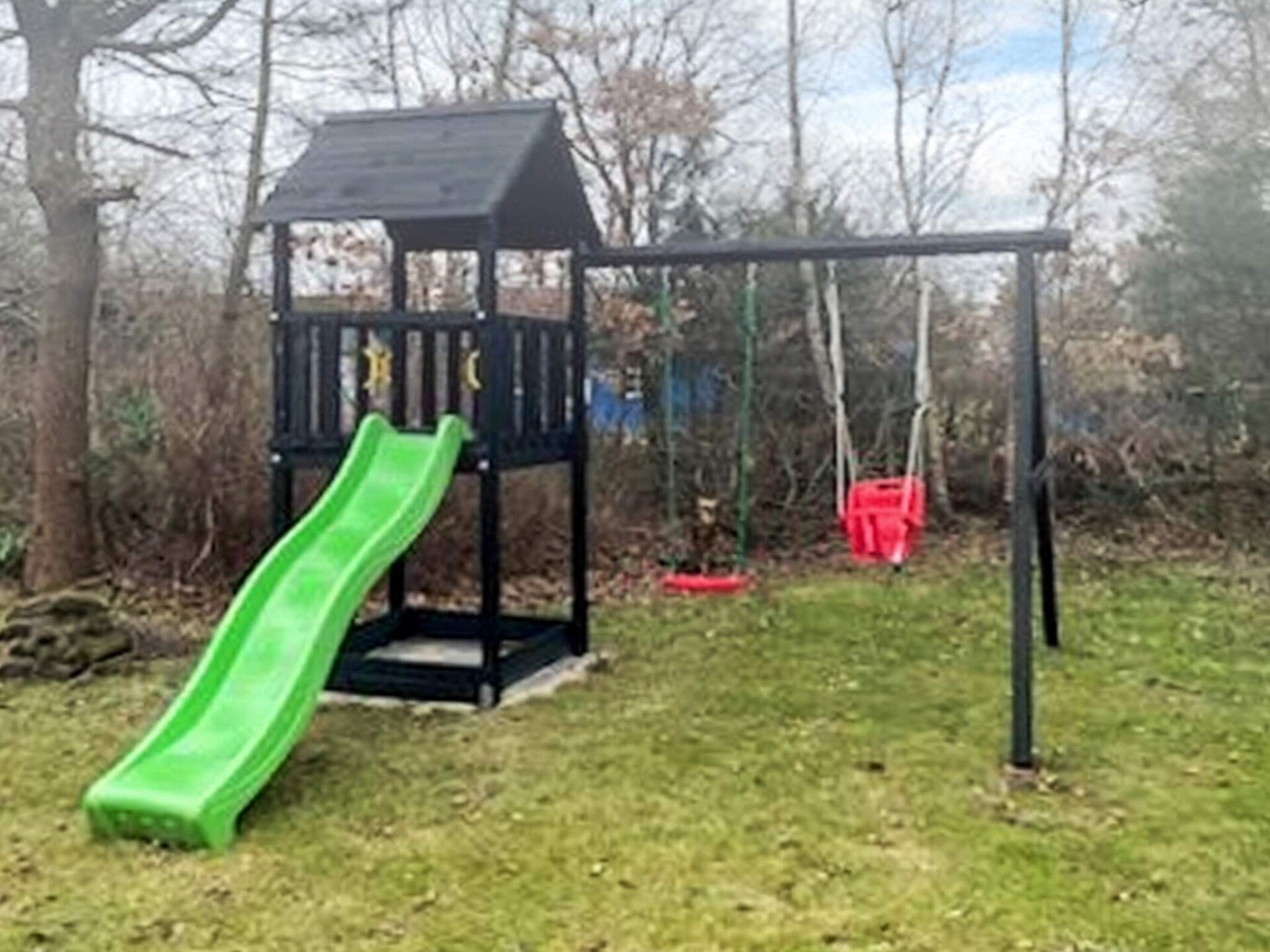 Sfeervol gerenoveerd vakantiehuis met activiteitenruimte, 220m van zee - foto 3
