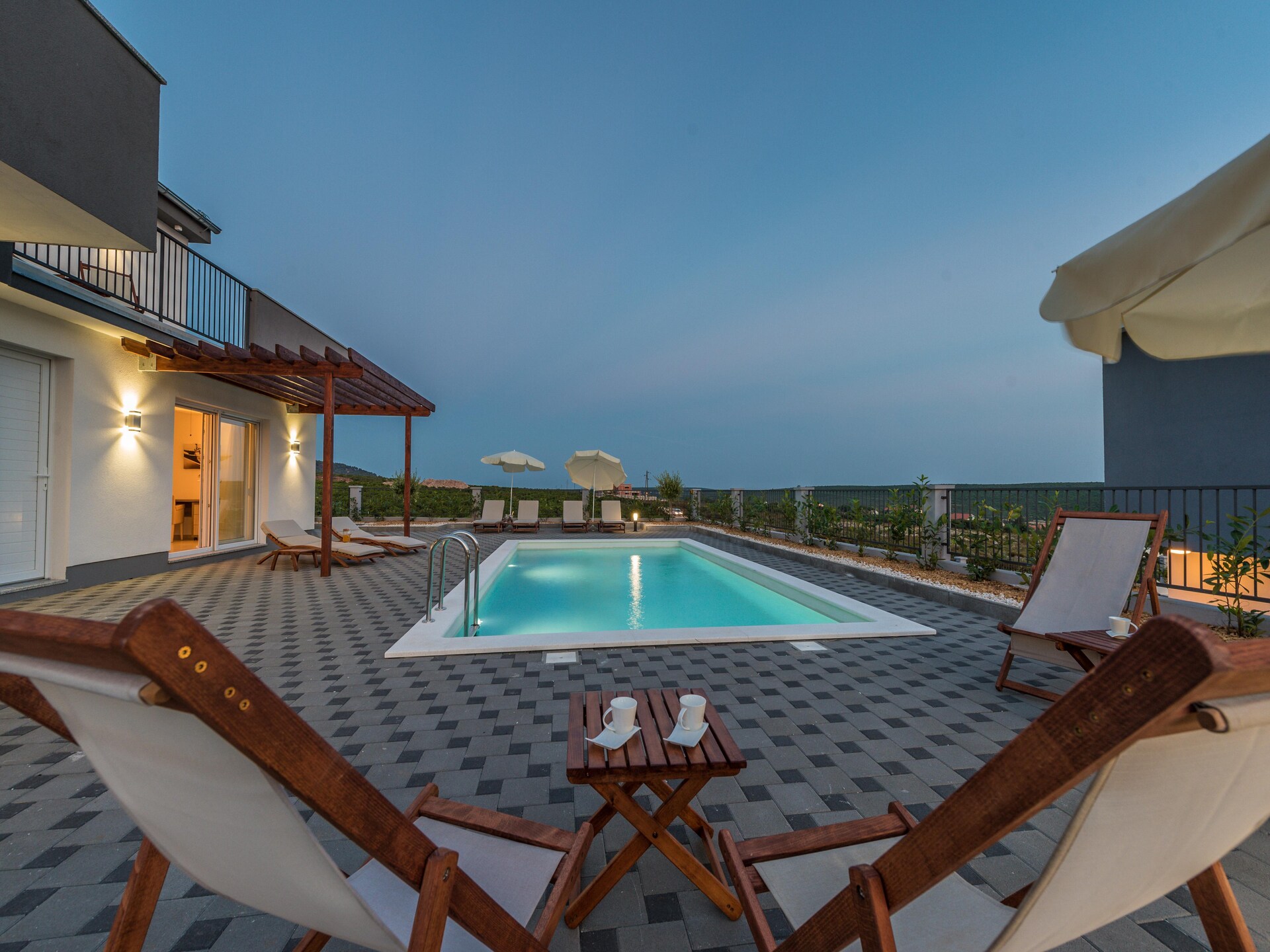 Ruime villa voor 8 personen met privétuin nabij Zadar en op 5 km van strand - foto 11