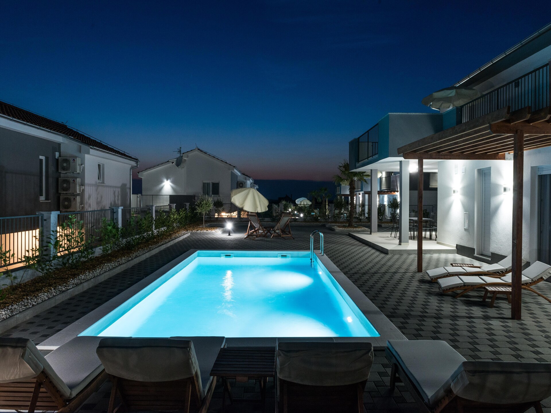 Ruime villa voor 8 personen met privétuin nabij Zadar en op 5 km van strand - foto 9