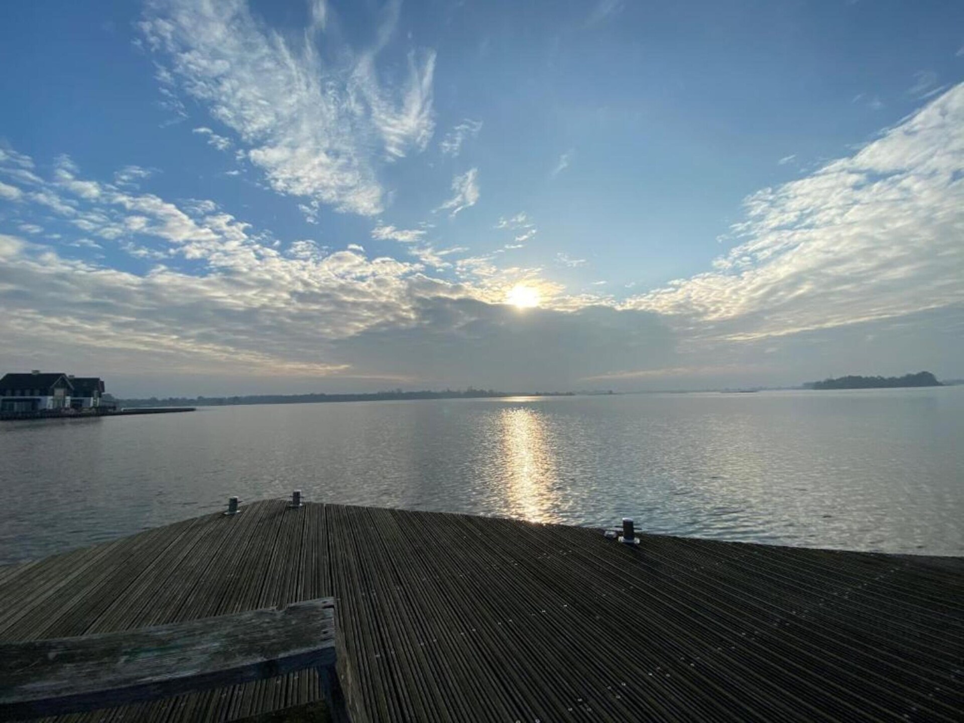 Luxe vrijstaand waterhuis voor 6 personen aan de Loosdrechtse Plassen - foto 33
