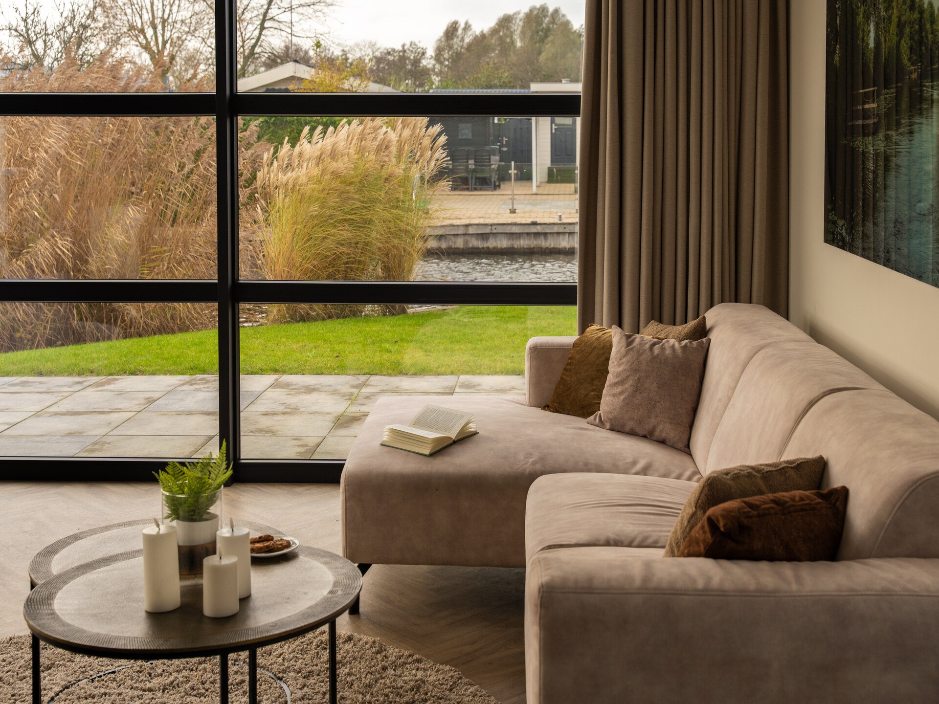 Modern vakantiehuis aan het water in Nieuw-Loosdrecht voor 6 personen - foto 52