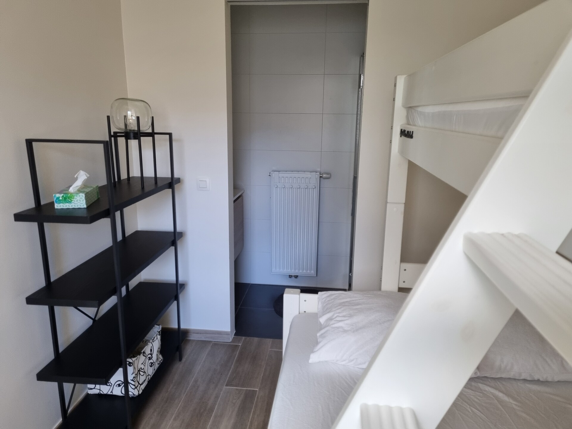 Licht appartement aan de golfbaan met duinzicht en 2 badkamers - foto 18