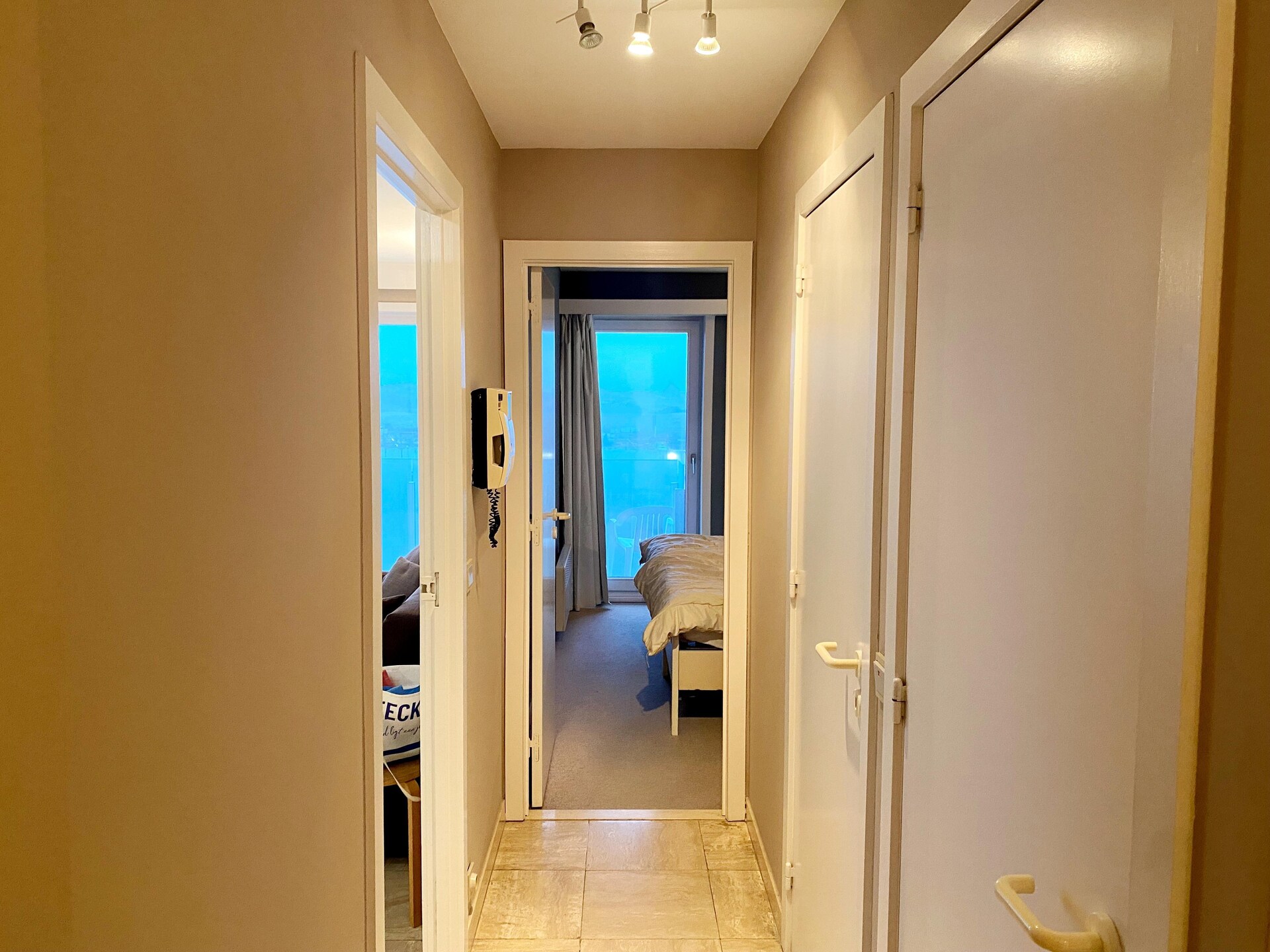 Zeezichtappartement met garage in Nieuwpoort voor 4 personen - foto 11