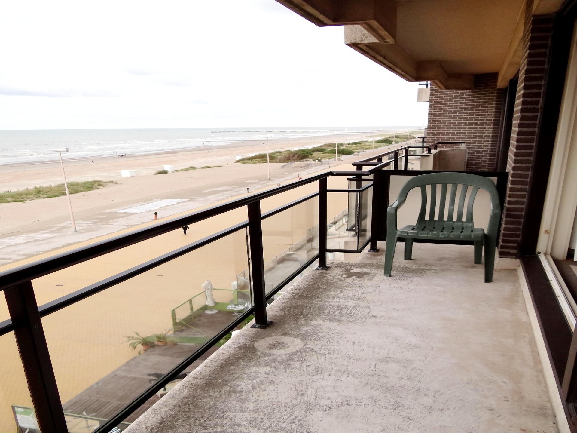 Licht appartement vlakbij zee en golf in Nieuwpoort - foto 9