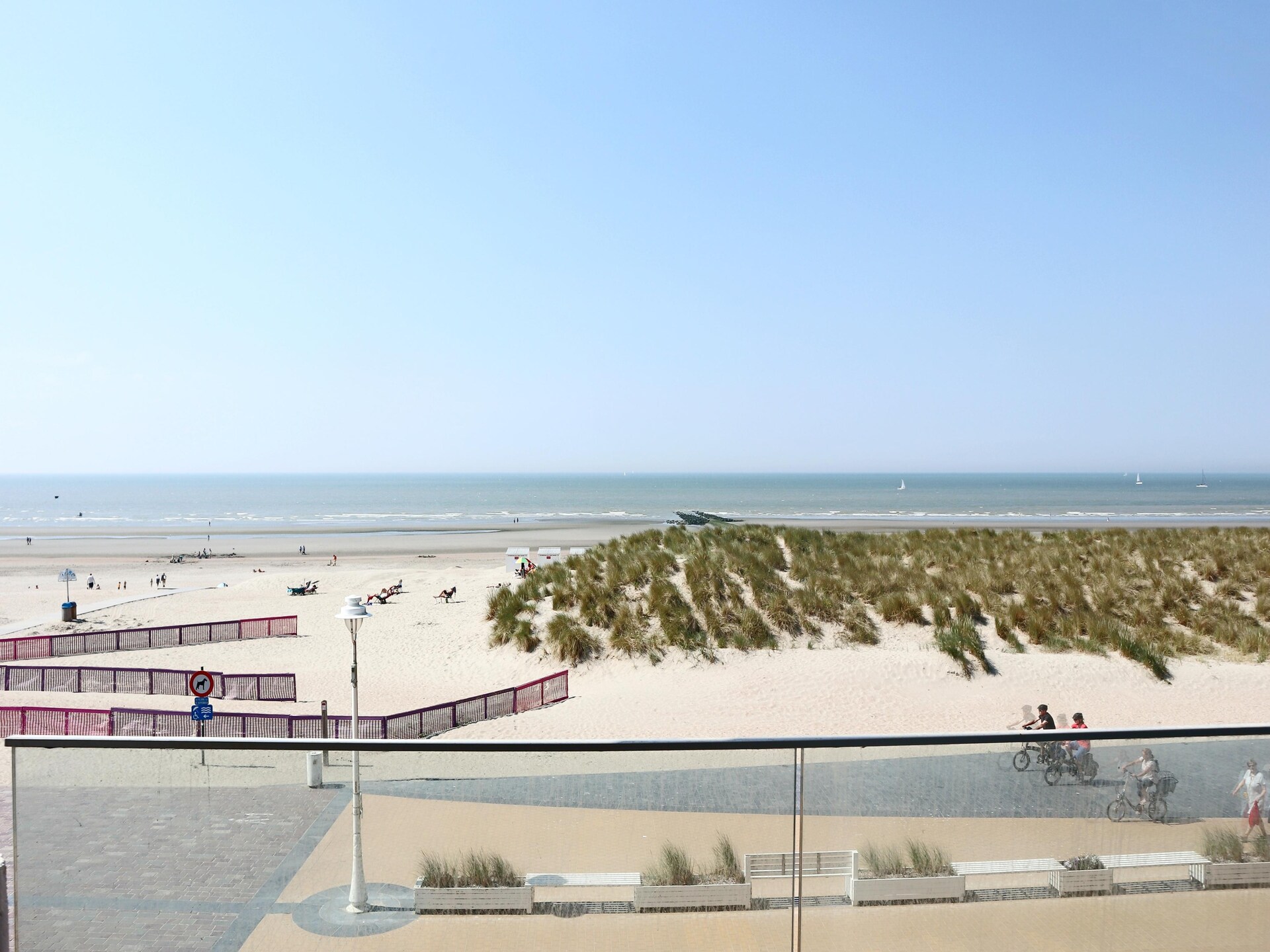 Zonovergoten appartement aan de zeedijk van Nieuwpoort met zeezicht - foto 10