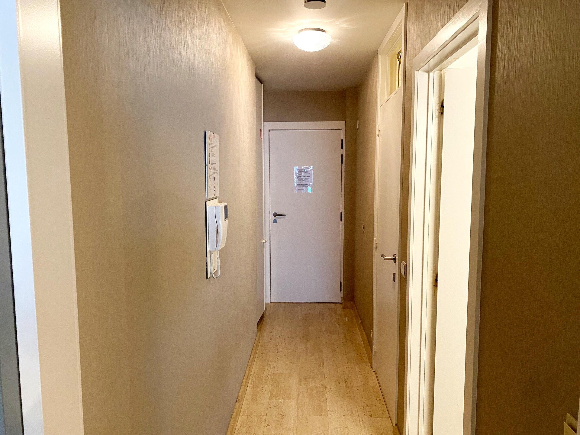Zonovergoten appartement aan de zeedijk van Nieuwpoort met zeezicht - foto 7