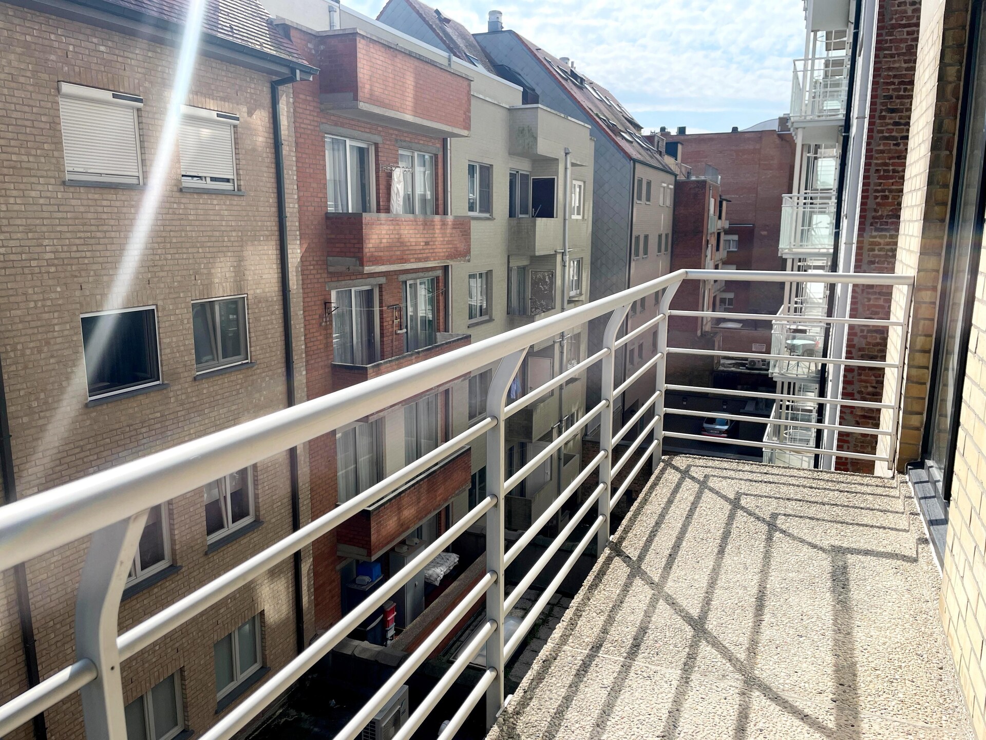 Gerenoveerd appartement op de zeedijk van Nieuwpoort met prachtig zeezicht - foto 4