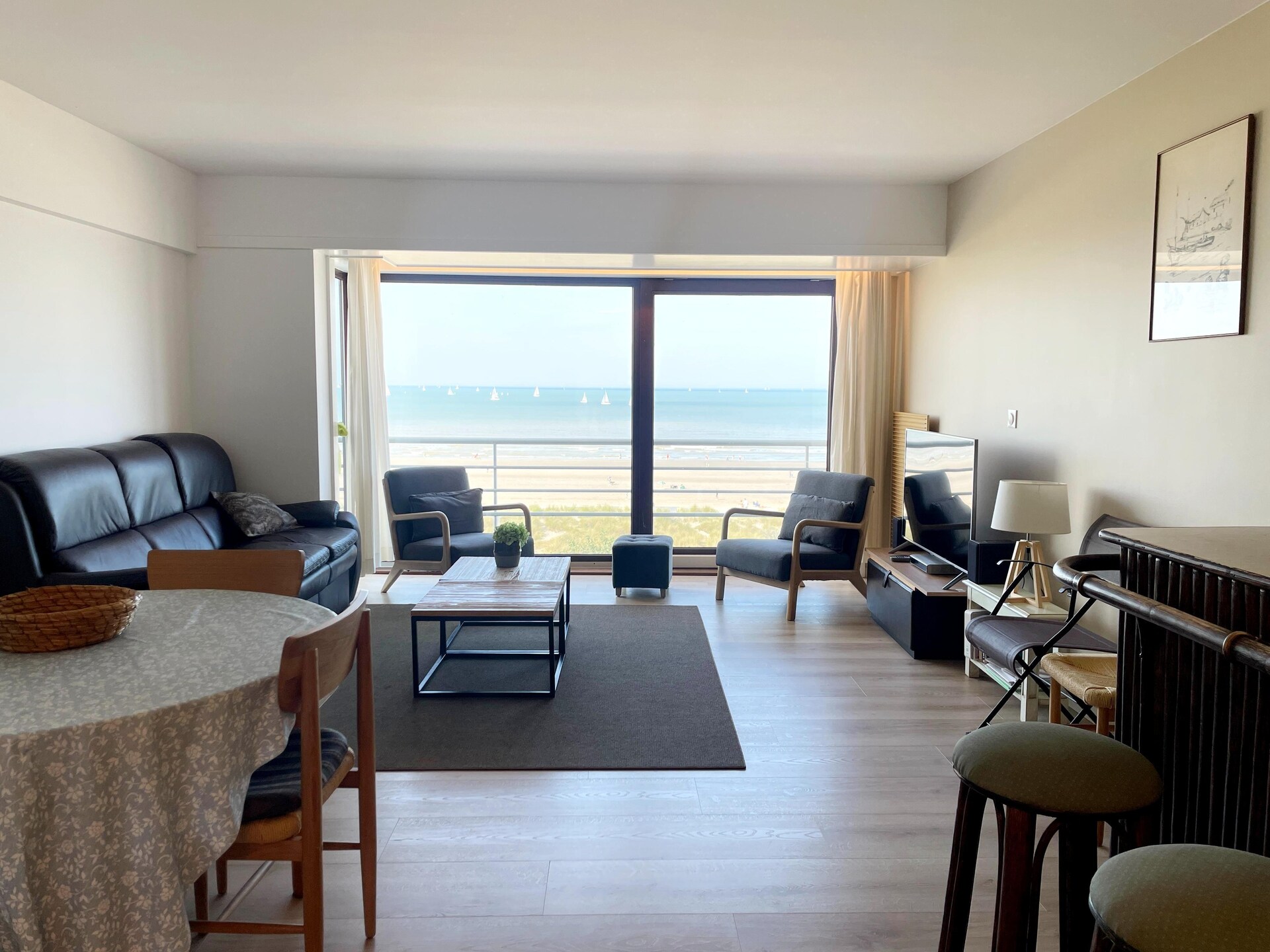 Gerenoveerd appartement op de zeedijk van Nieuwpoort met prachtig zeezicht - foto 14