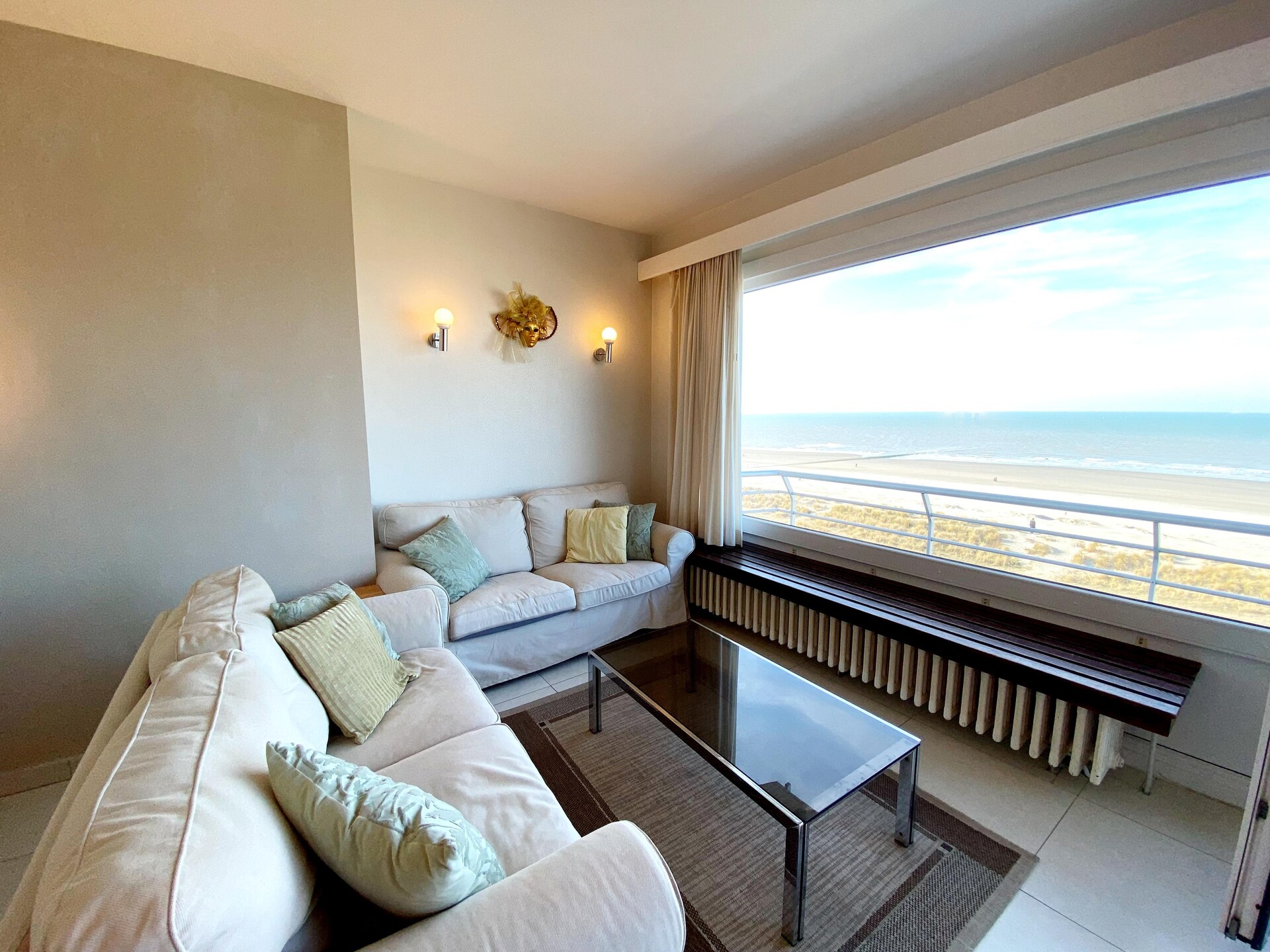 Appartement op de Zeedijk met Panoramisch Zeezicht in Nieuwpoort - foto 1