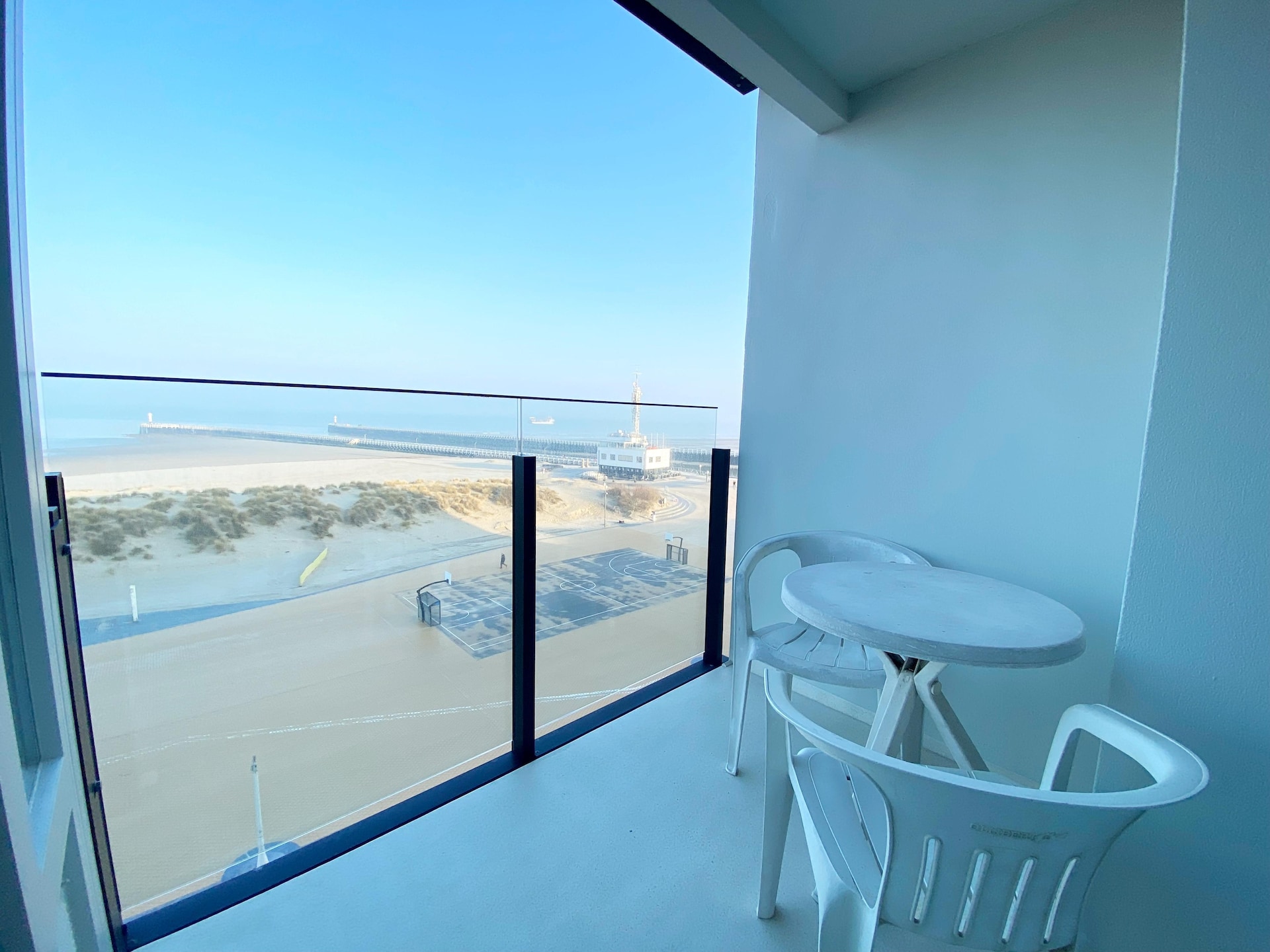 Ruim appartement voor 6 personen aan de Zeedijk in Nieuwpoort - foto 4