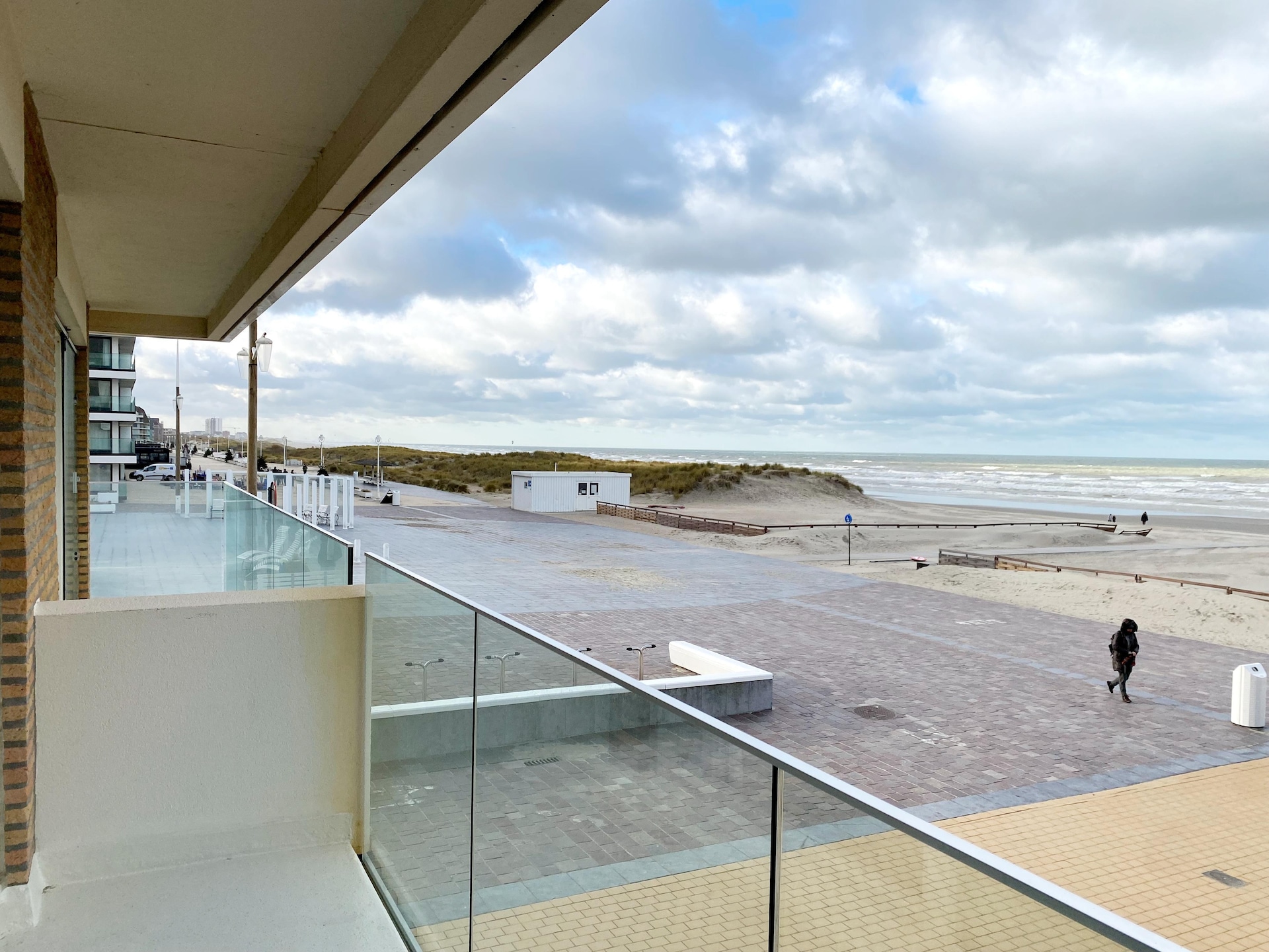 Licht appartement SUNFLOWER 102 aan de zeedijk in Nieuwpoort - foto 10