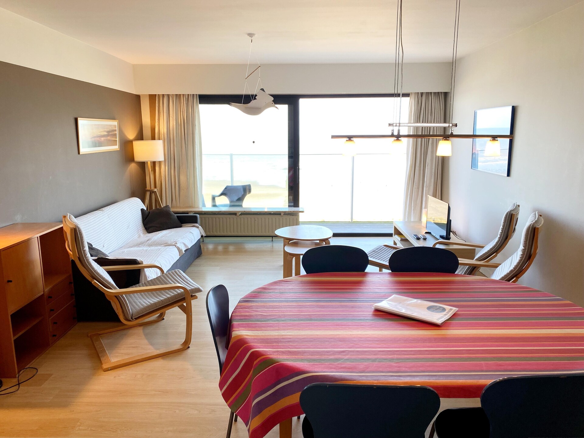 Licht appartement aan de zeewering van Nieuwpoort met prachtig kustzicht - foto 3
