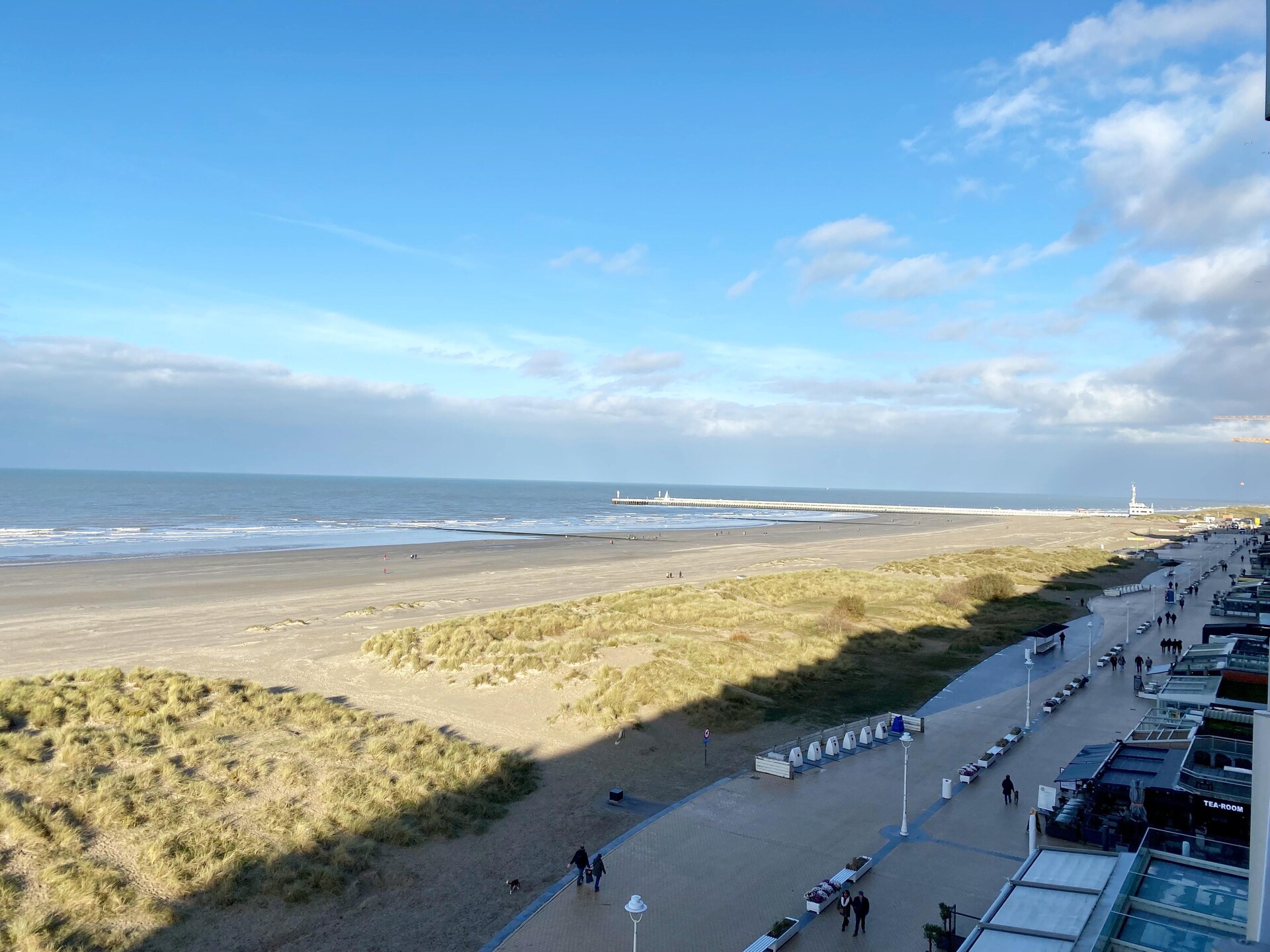 Licht appartement aan de zeewering van Nieuwpoort met prachtig kustzicht - foto 16