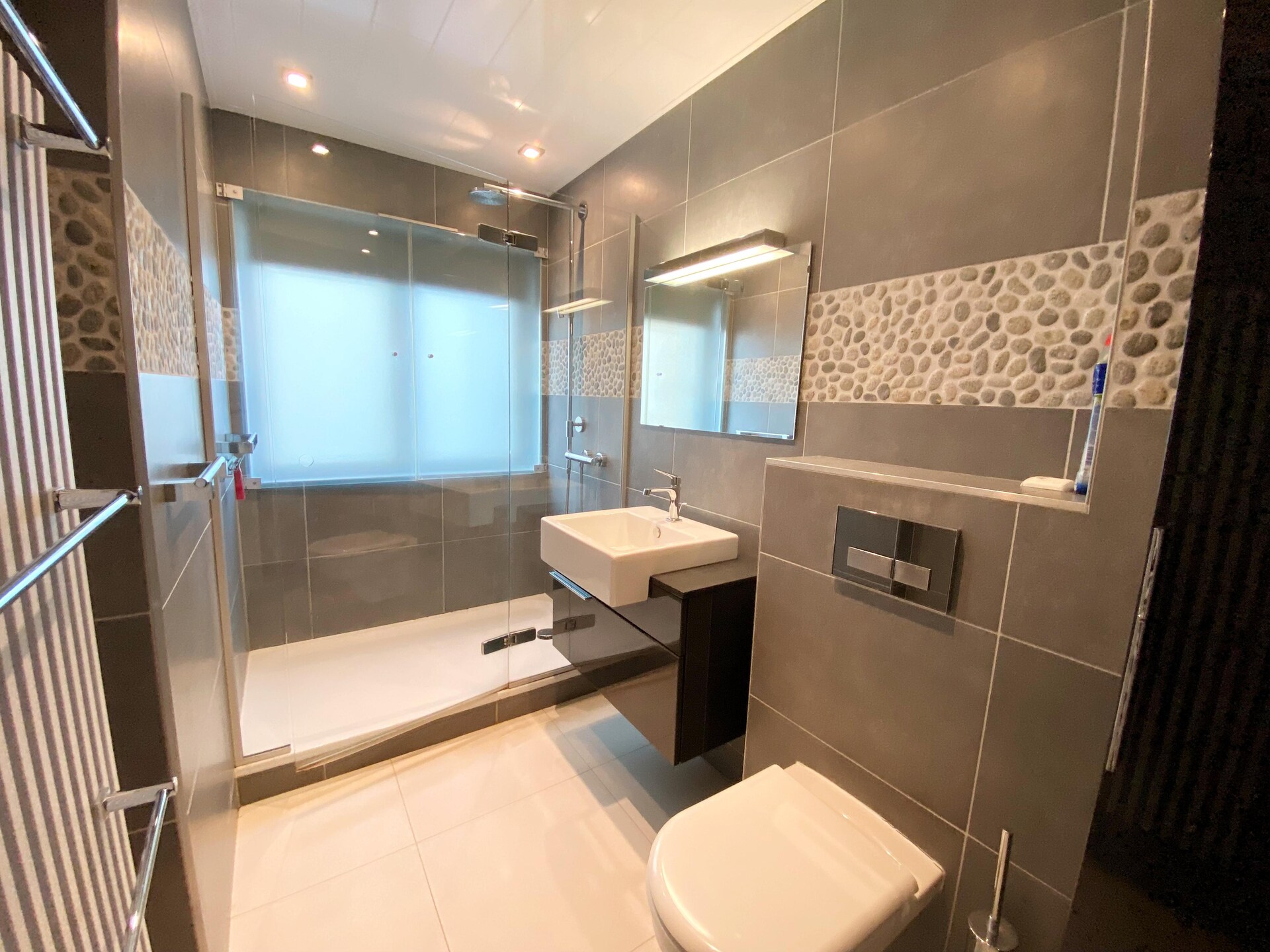 Licht hoekappartement met zeezicht en golfbaan op loopafstand - foto 14