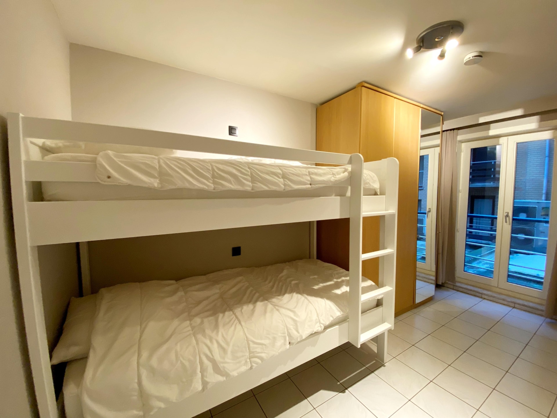 6-persoons appartement met zonneterras in hartje Nieuwpoort · 6 pers. - foto 3