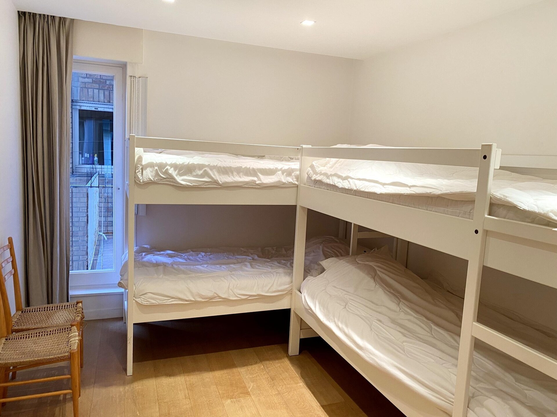 SUN BEACH I: Zonovergoten appartement aan de zeewering met zeezicht - foto 8