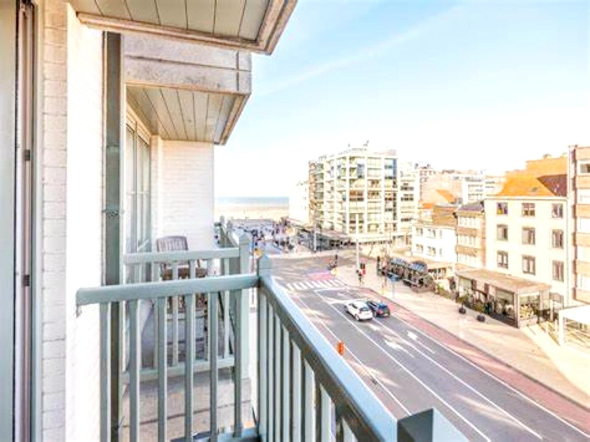 SUN BEACH I: Zonovergoten appartement aan de zeewering met zeezicht - foto 9