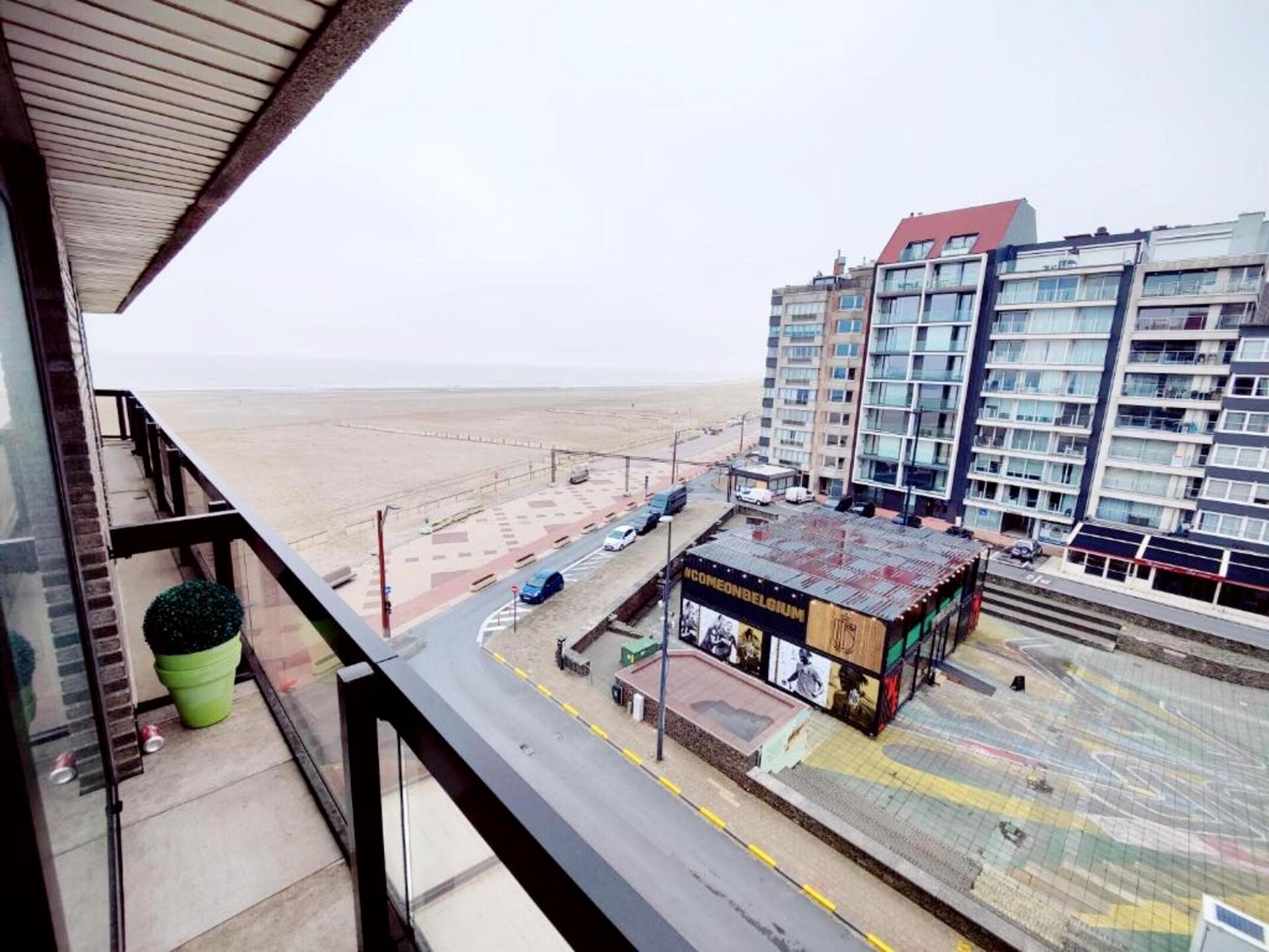 SUN BEACH I: Zonovergoten appartement aan de zeewering met zeezicht - foto 16